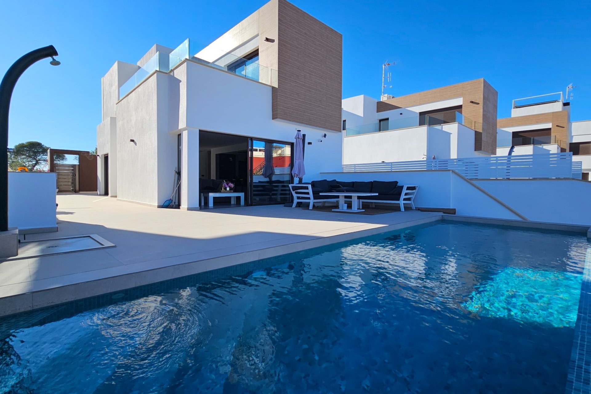 Resale - Villa -
Algorfa - La Finca Golf Resort