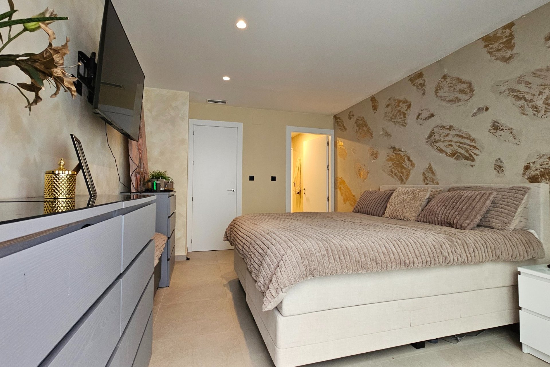 Resale - Villa -
Algorfa - La Finca Golf Resort