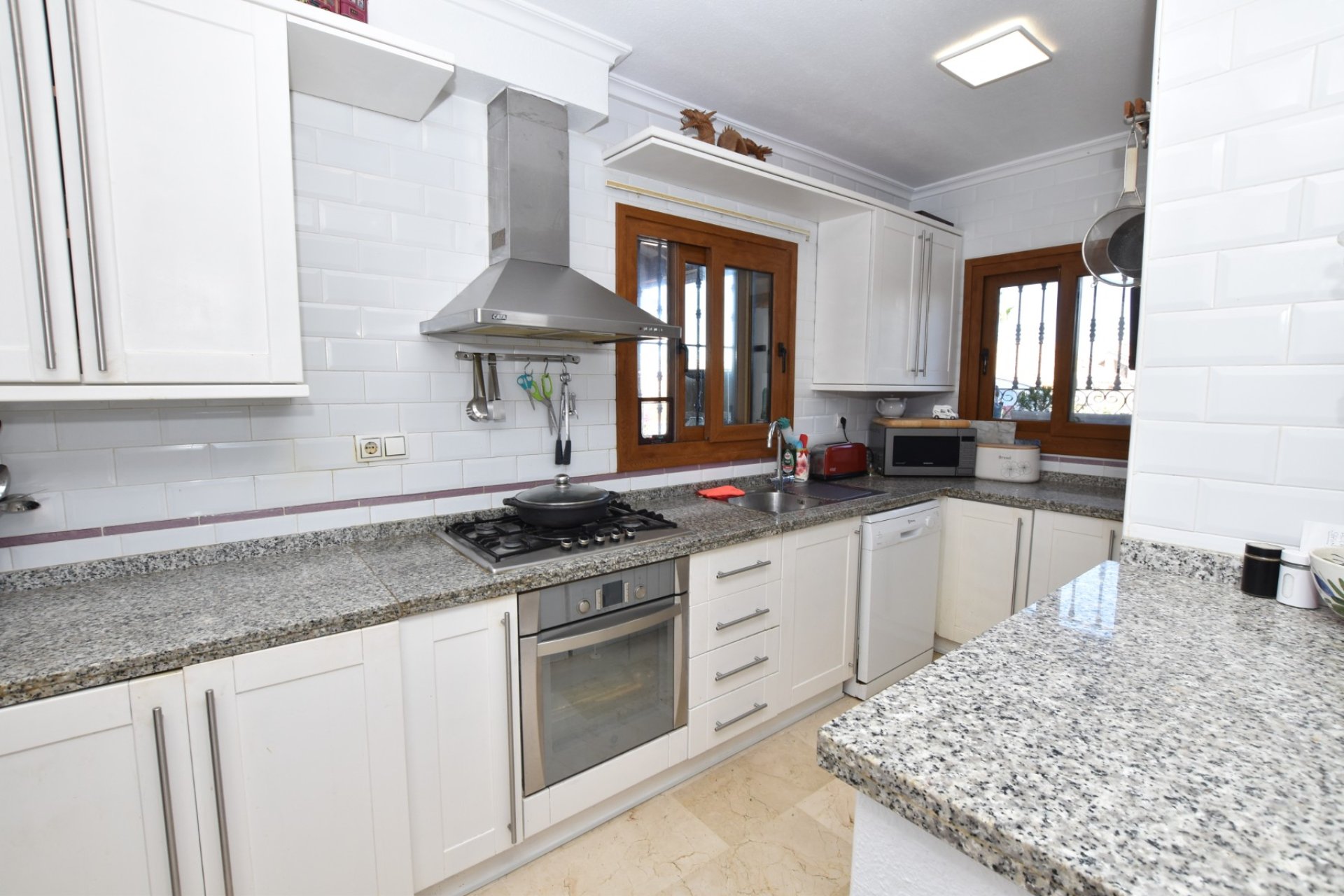 Resale - Villa -
Algorfa - La Finca Golf Resort