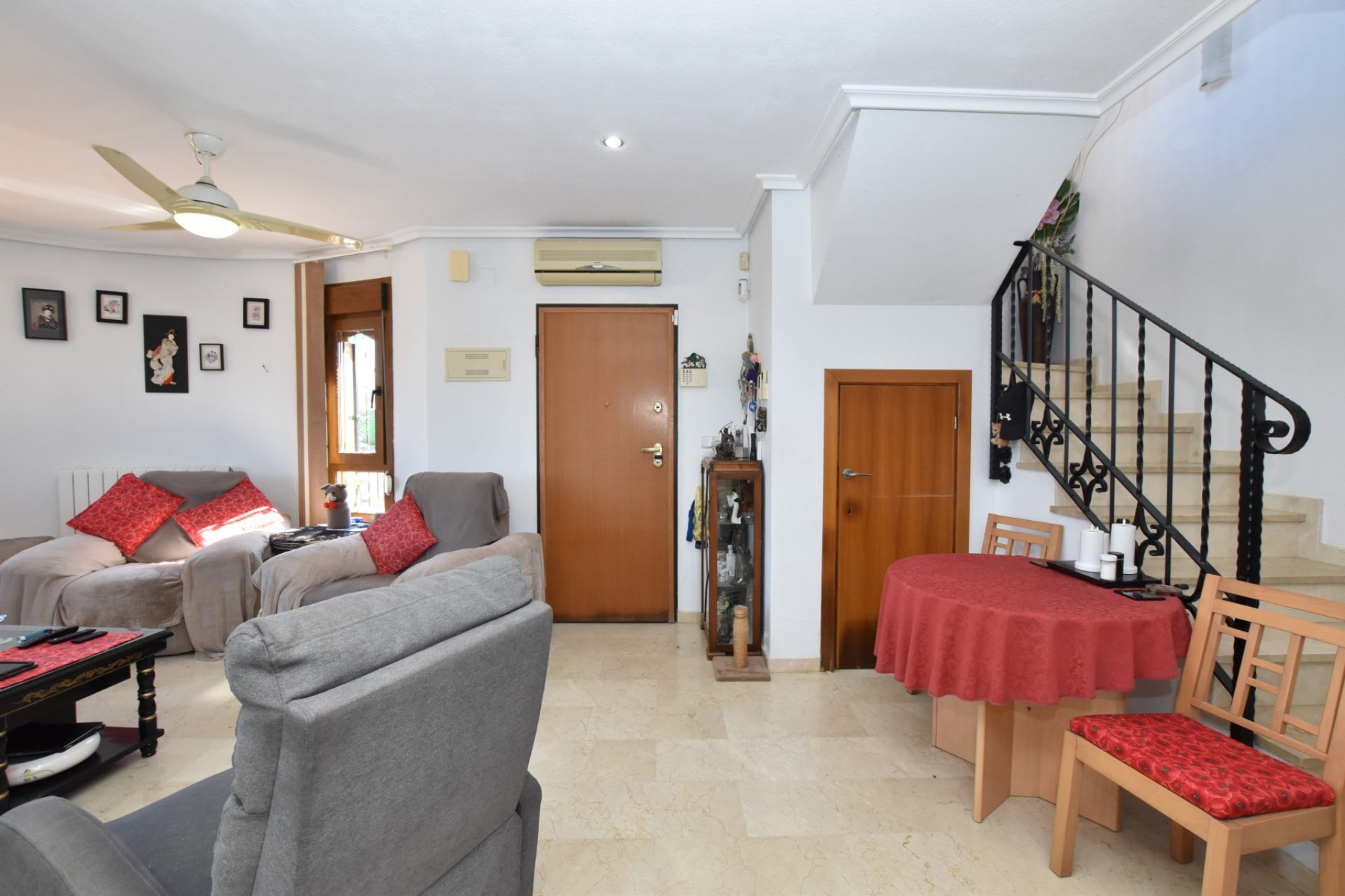 Resale - Villa -
Algorfa - La Finca Golf Resort