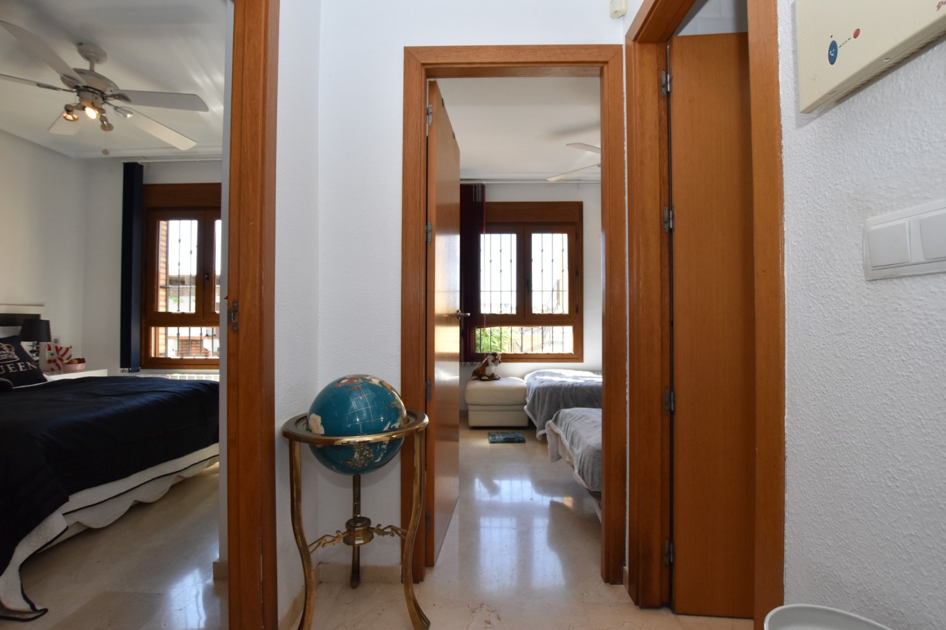 Resale - Villa -
Algorfa - La Finca Golf Resort
