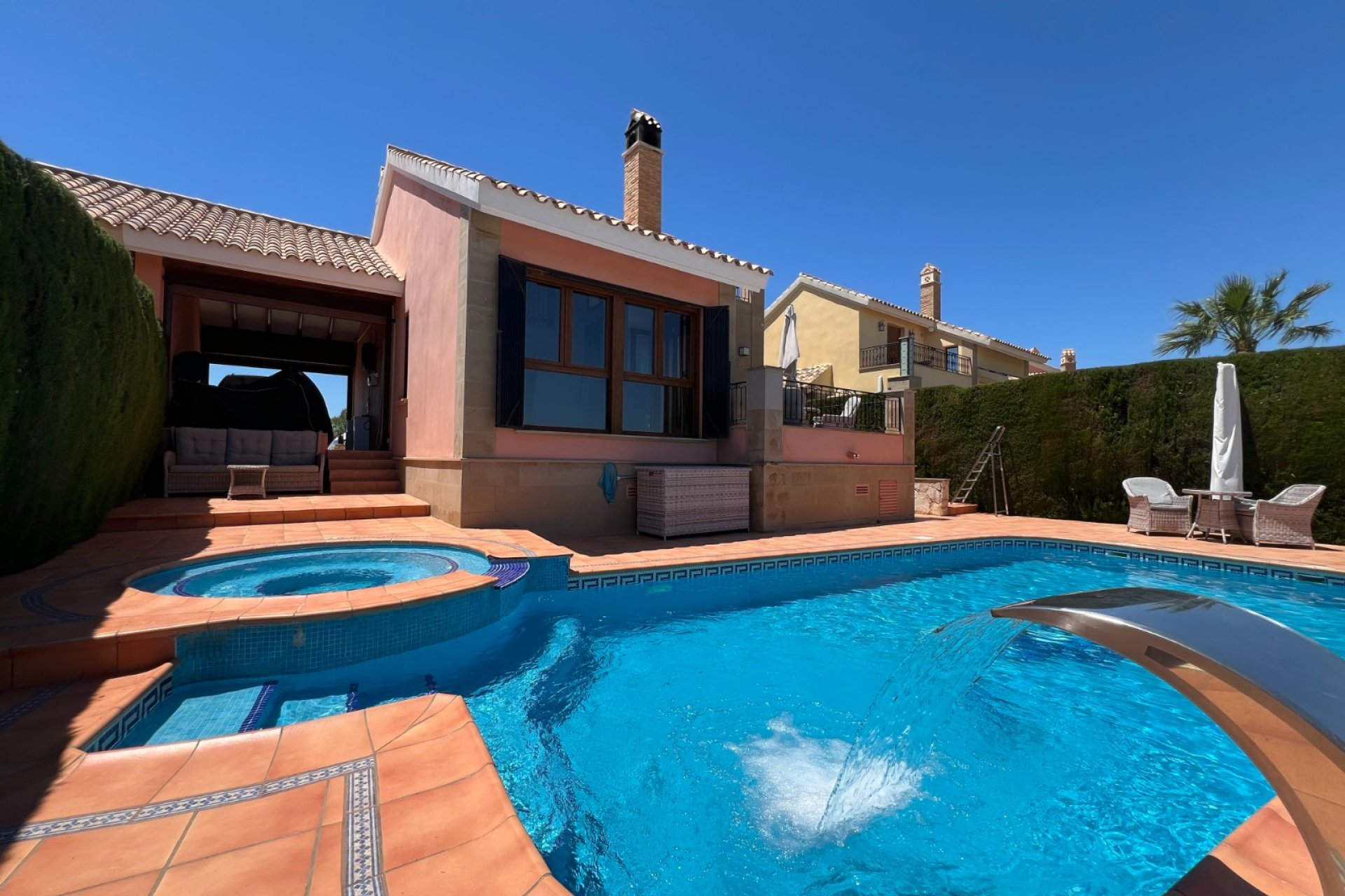 Resale - Villa -
Algorfa - La Finca Golf Resort