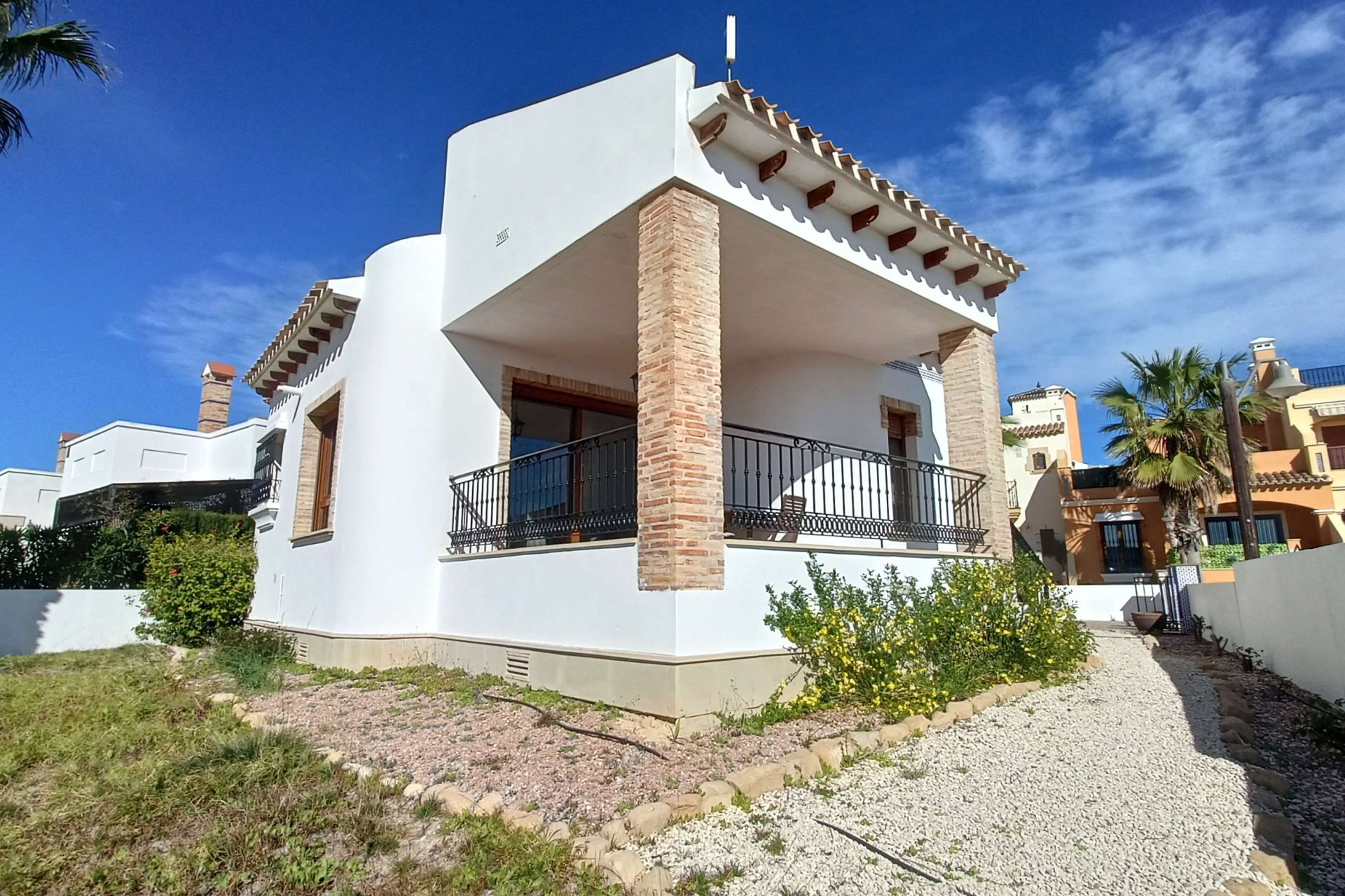 Resale - Villa -
Algorfa - La Finca Golf Resort