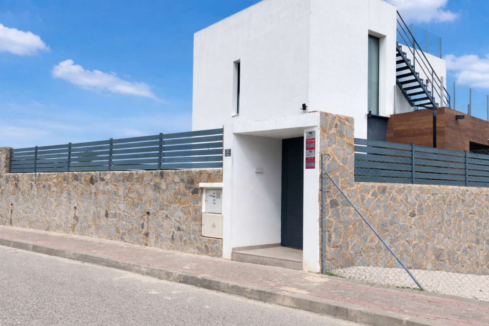 Resale - Villa -
Algorfa - La Finca Golf Resort