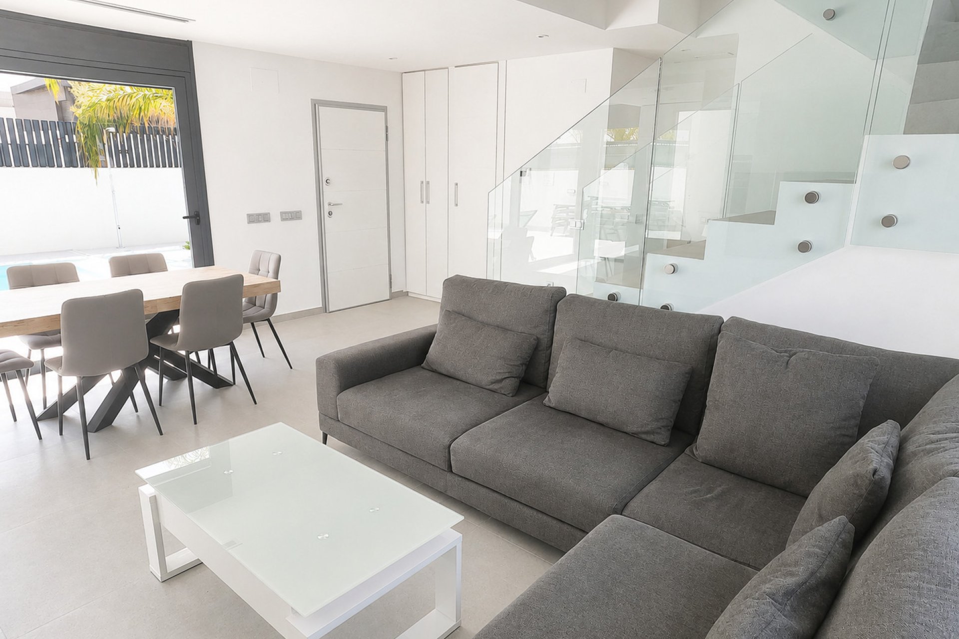 Resale - Villa -
Algorfa - La Finca Golf Resort