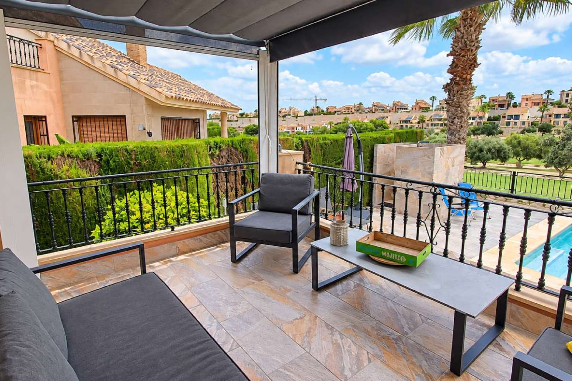 Resale - Villa -
Algorfa - La Finca Golf Resort