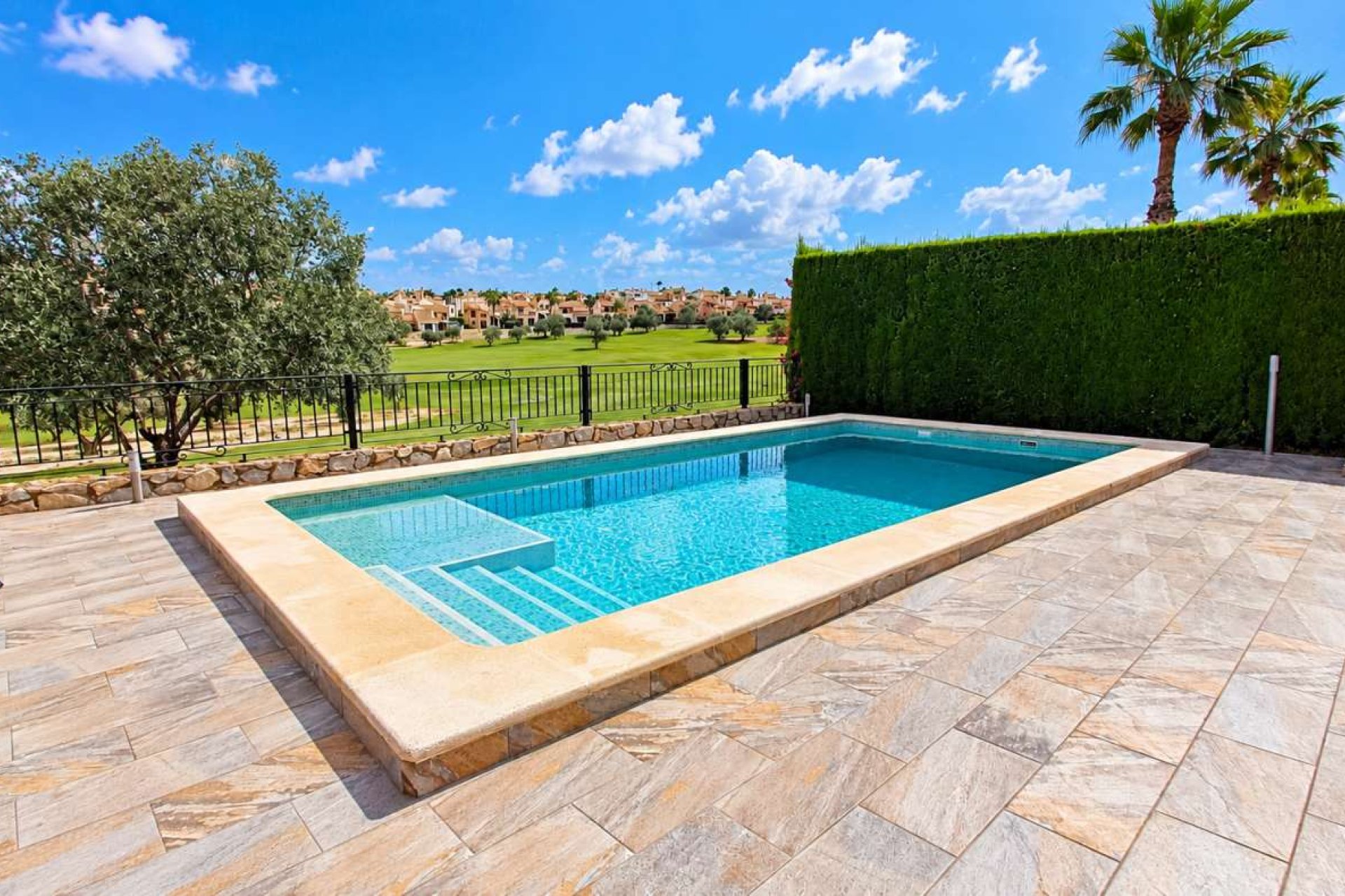 Resale - Villa -
Algorfa - La Finca Golf Resort