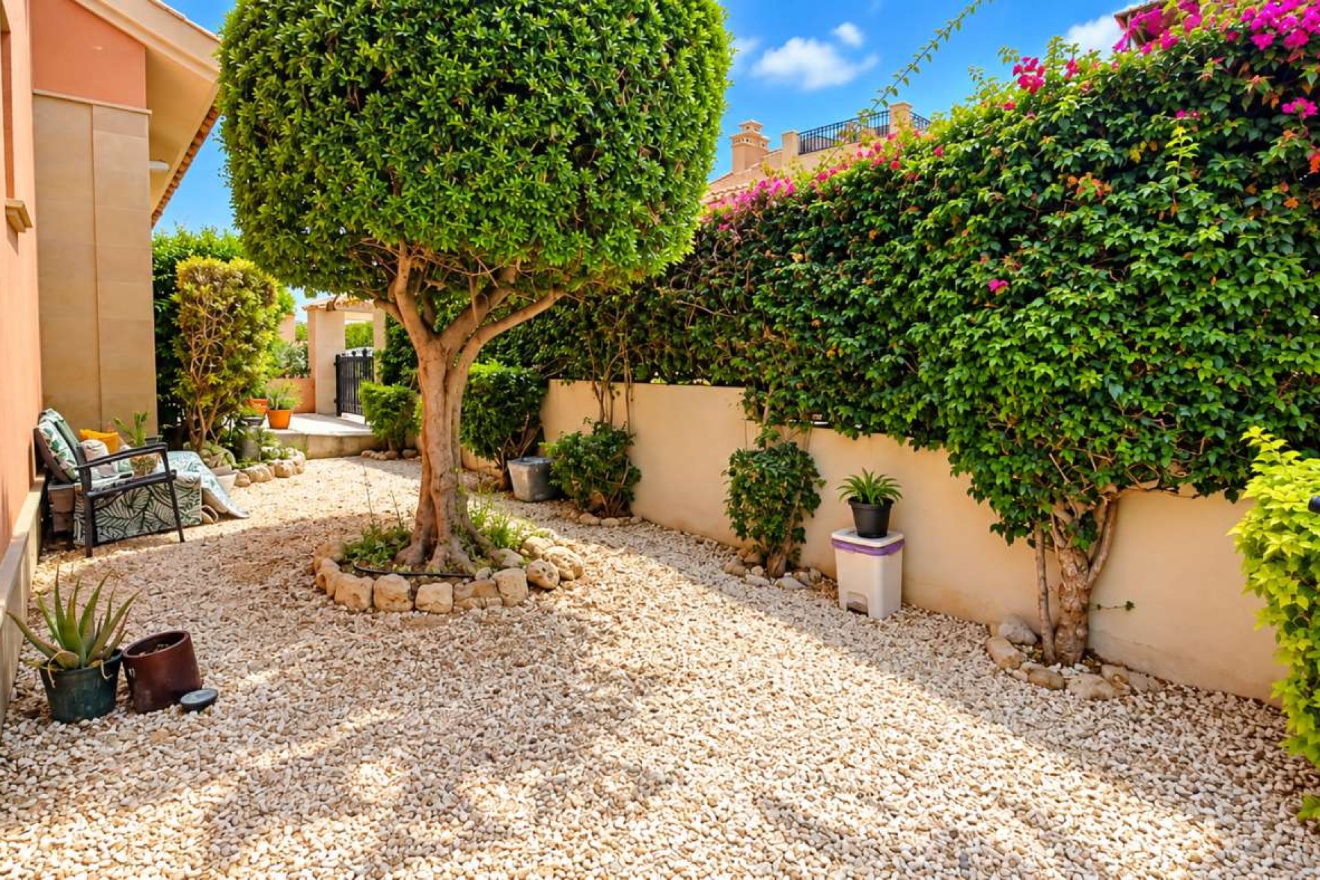 Resale - Villa -
Algorfa - La Finca Golf Resort