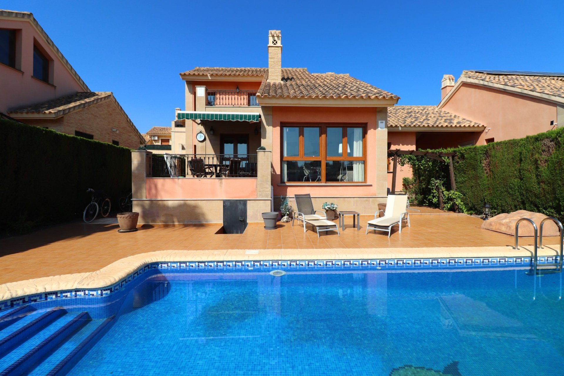 Resale - Villa -
Algorfa - La Finca Golf Resort