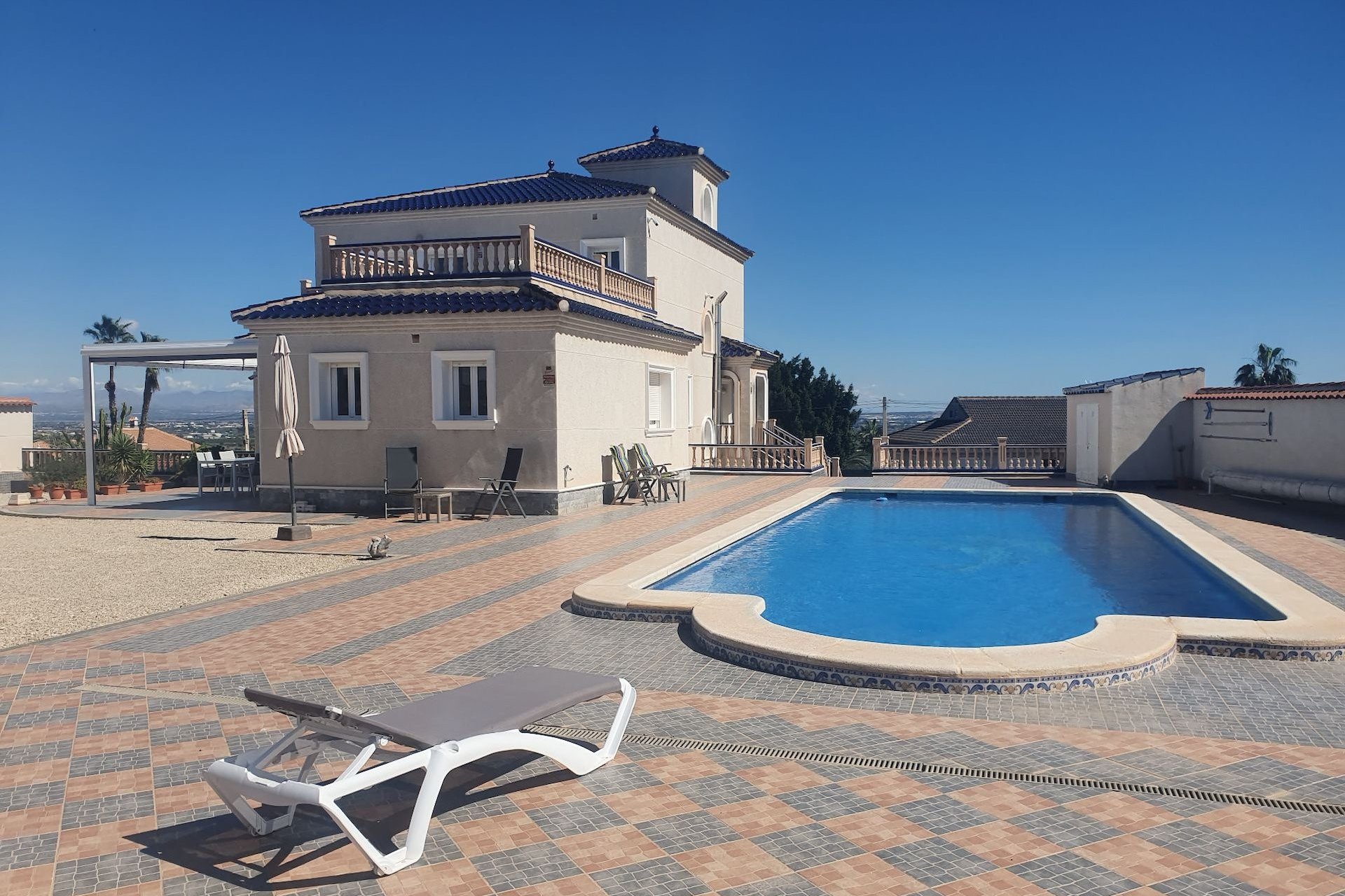 Resale - Villa -
Algorfa - Lomas de La Juliana