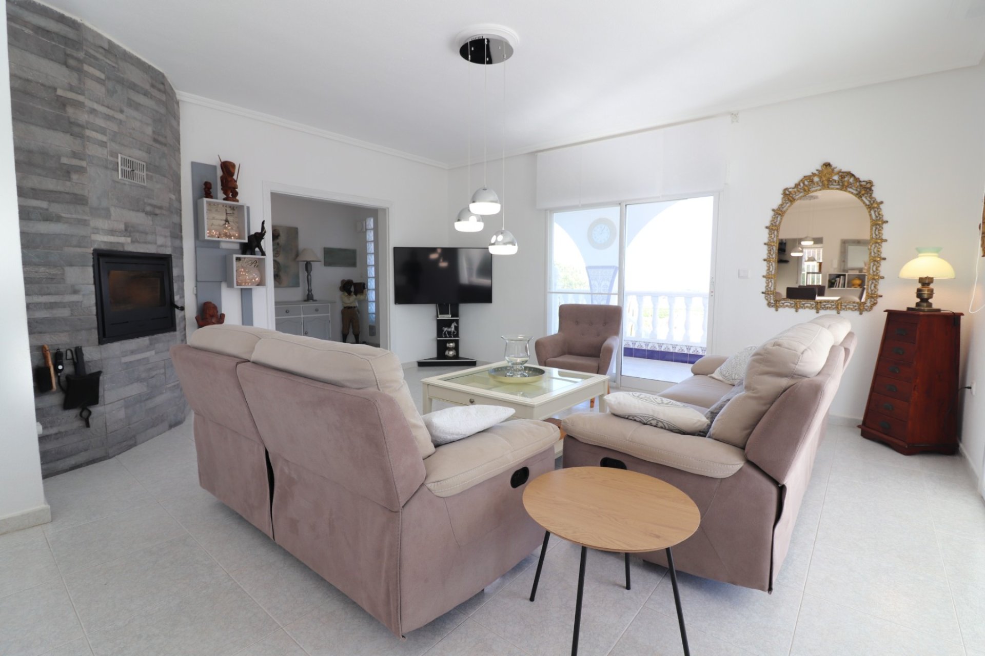 Resale - Villa -
Algorfa - Lomas de La Juliana