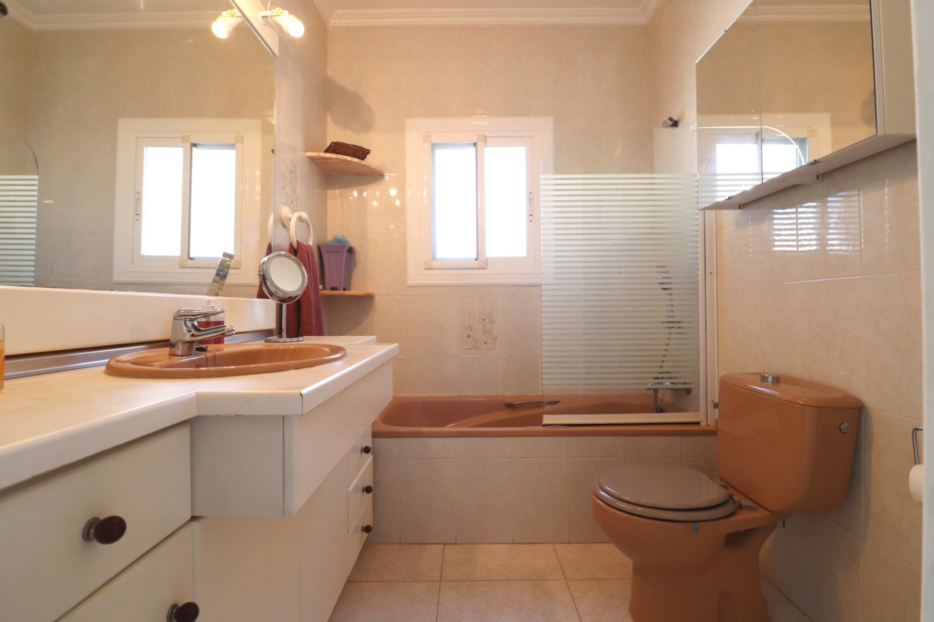 Resale - Villa -
Algorfa - Lomas de La Juliana