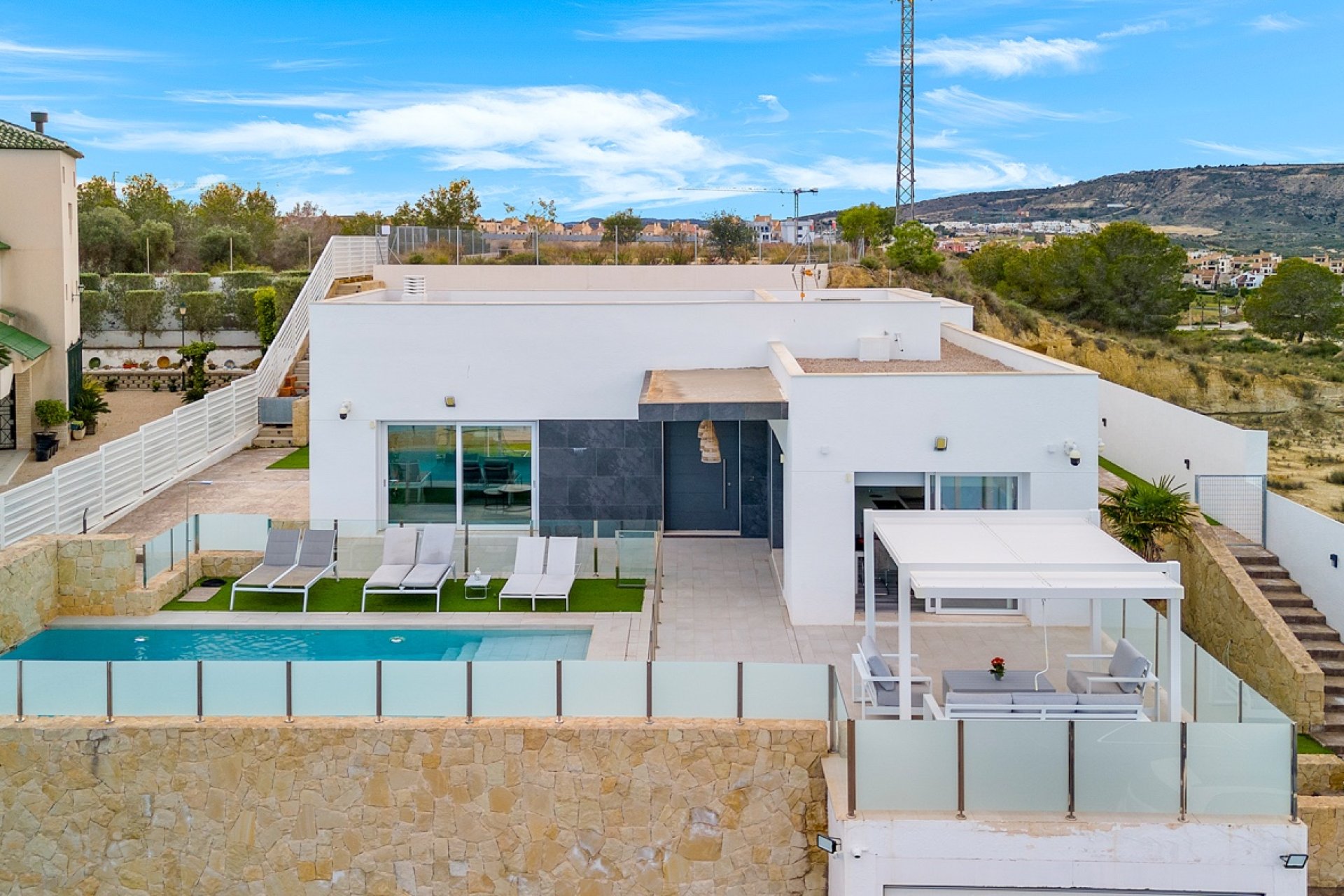 Resale - Villa -
Algorfa - Lomas de La Juliana
