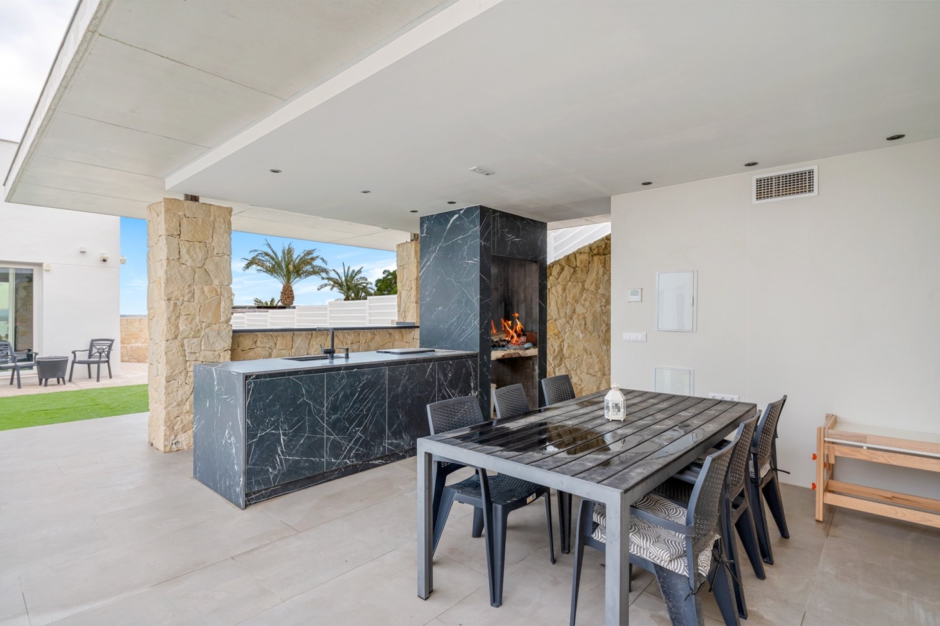 Resale - Villa -
Algorfa - Lomas de La Juliana