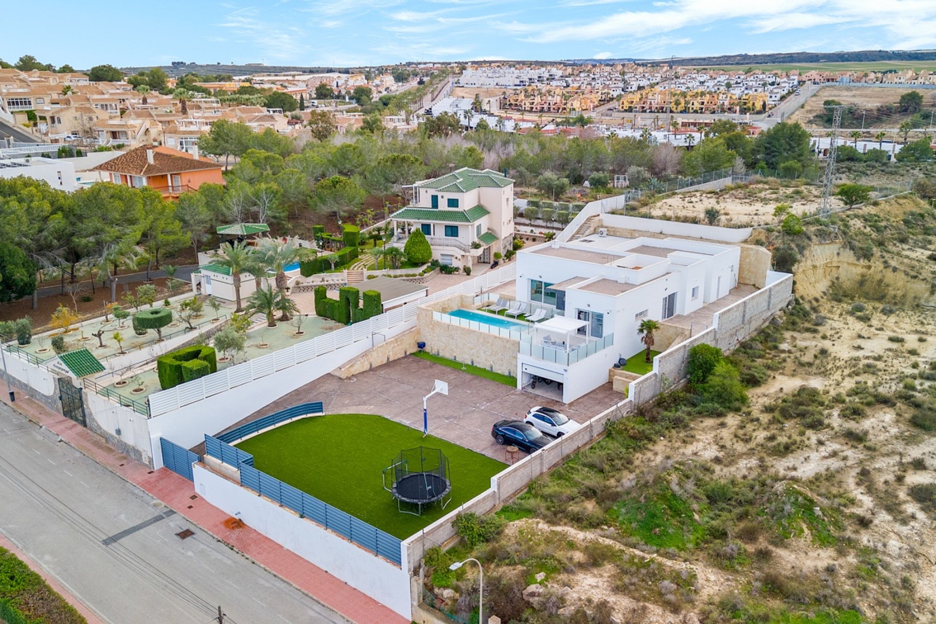 Resale - Villa -
Algorfa - Lomas de La Juliana