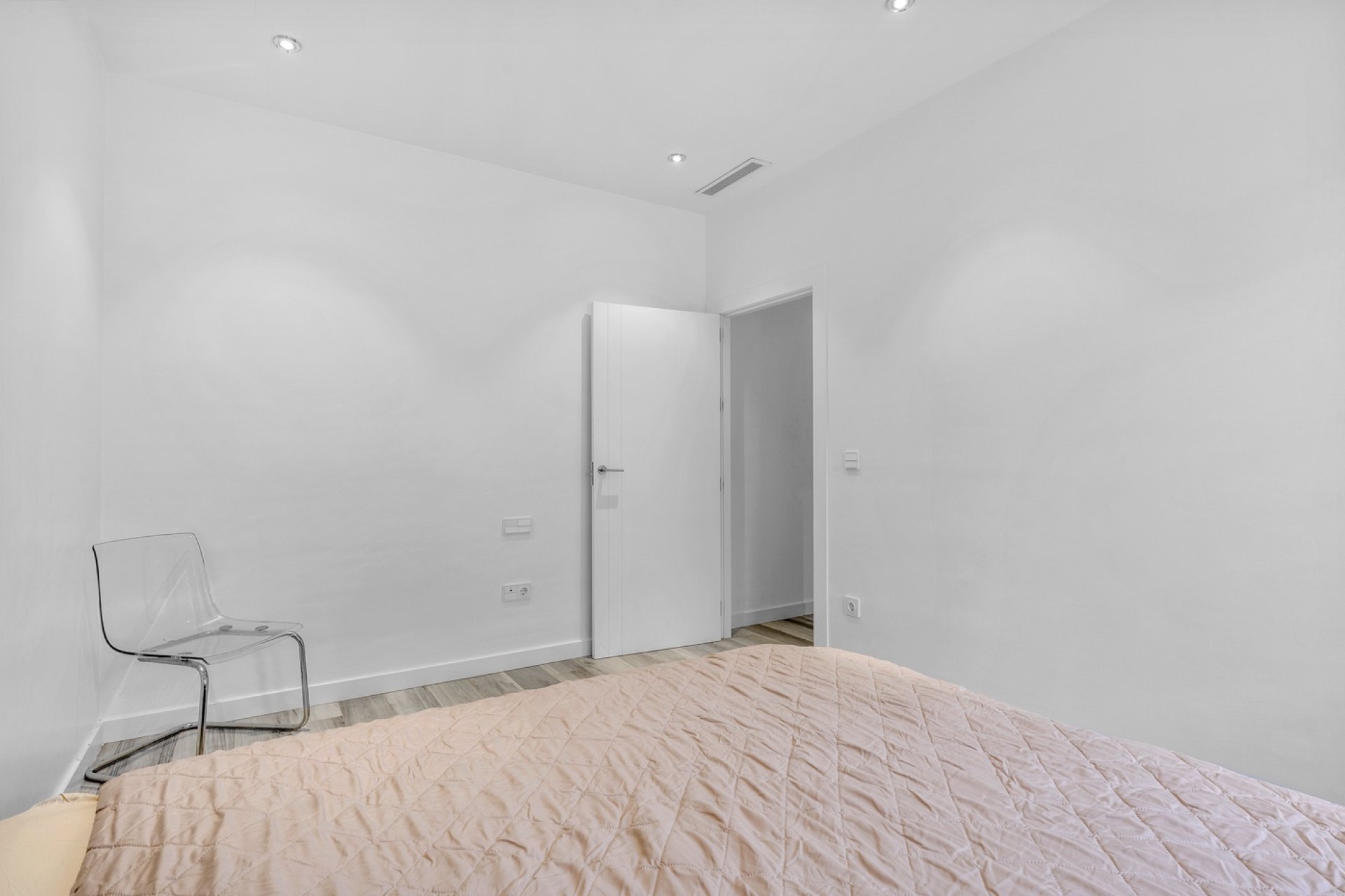 Resale - Villa -
Algorfa - Lomas de La Juliana