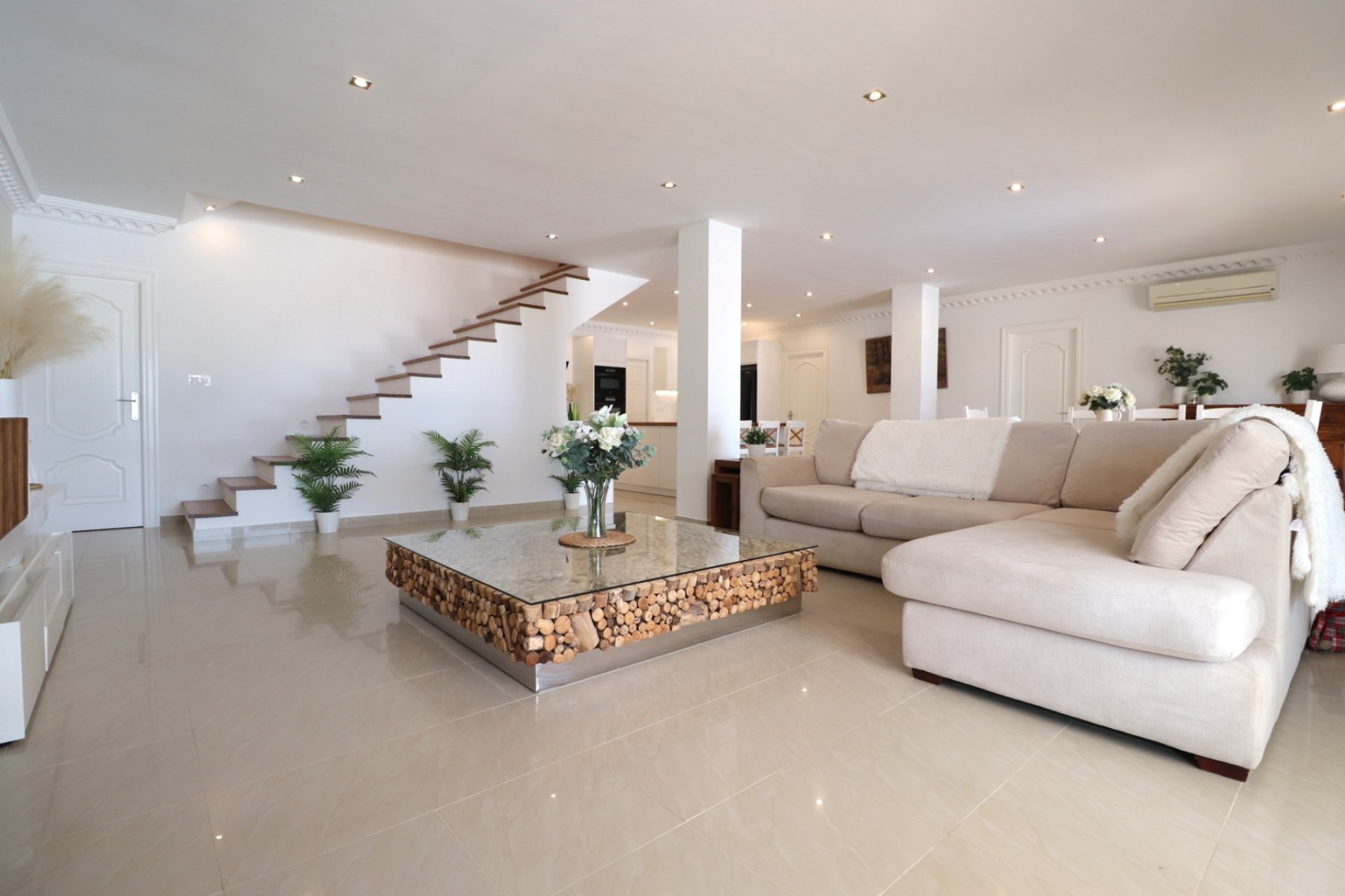 Resale - Villa -
Algorfa - Lomas de La Juliana