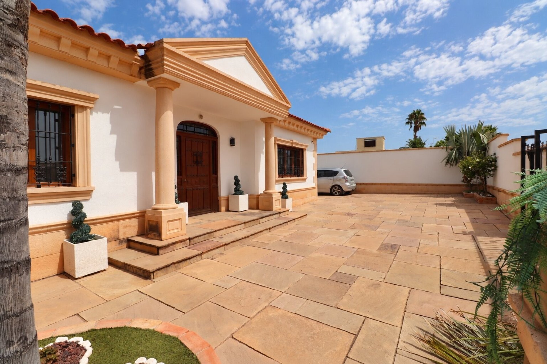 Resale - Villa -
Algorfa - Lomas de La Juliana