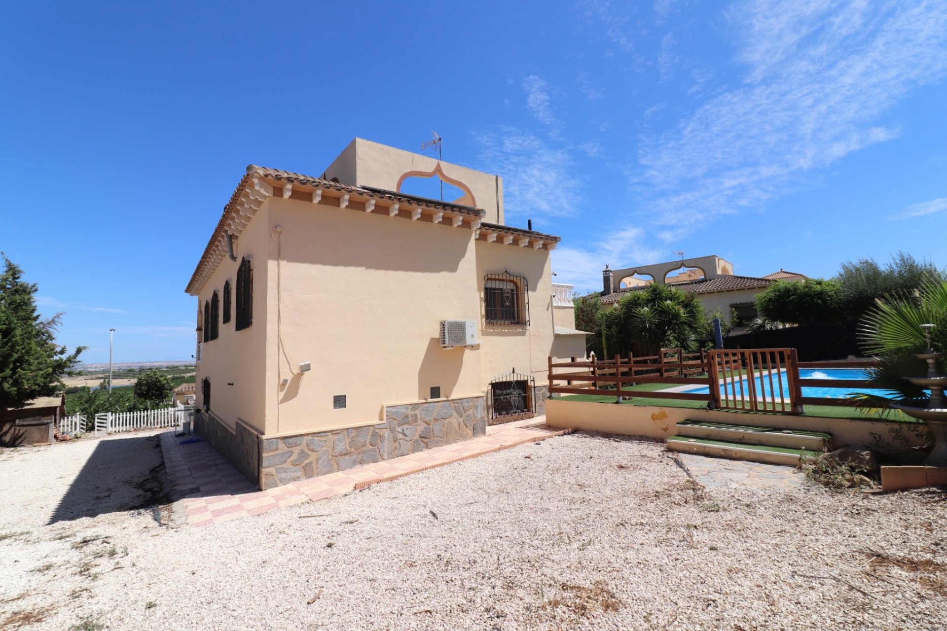 Resale - Villa -
Algorfa - Lomas de La Juliana