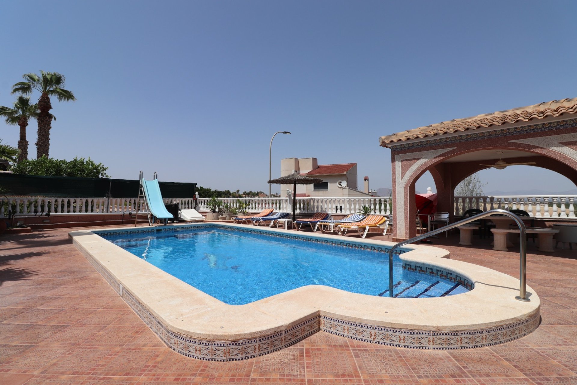 Resale - Villa -
Algorfa - Lomas de La Juliana