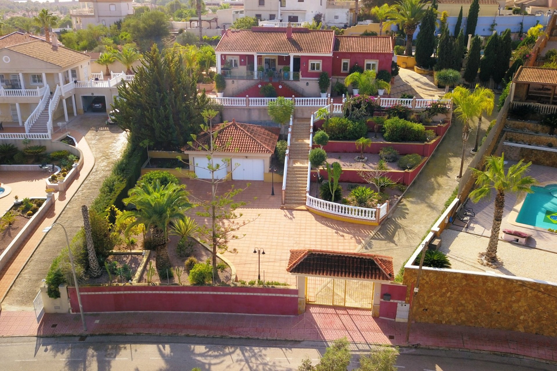 Resale - Villa -
Algorfa - Lomas de La Juliana