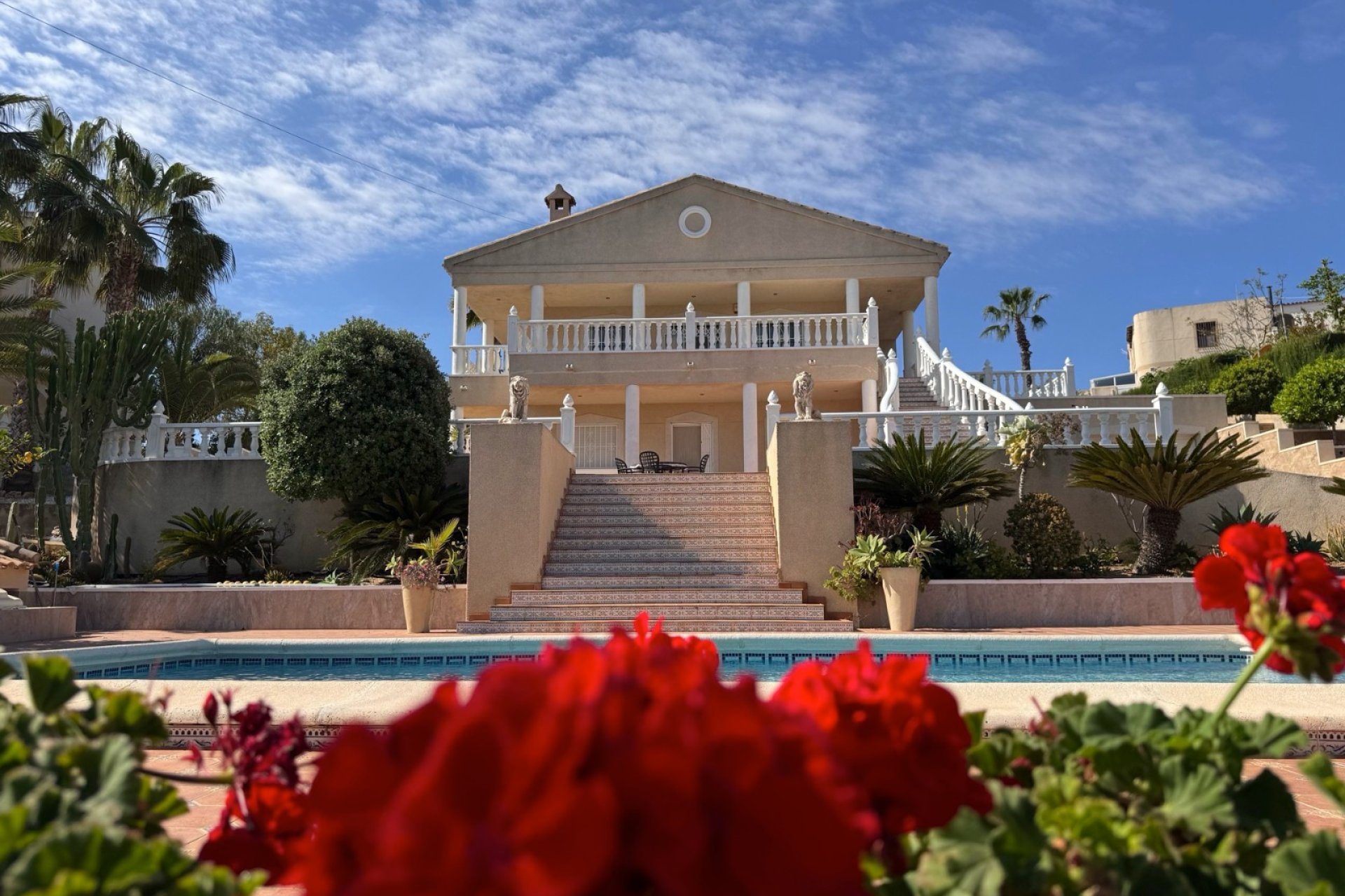 Resale - Villa -
Algorfa - Lomas de La Juliana