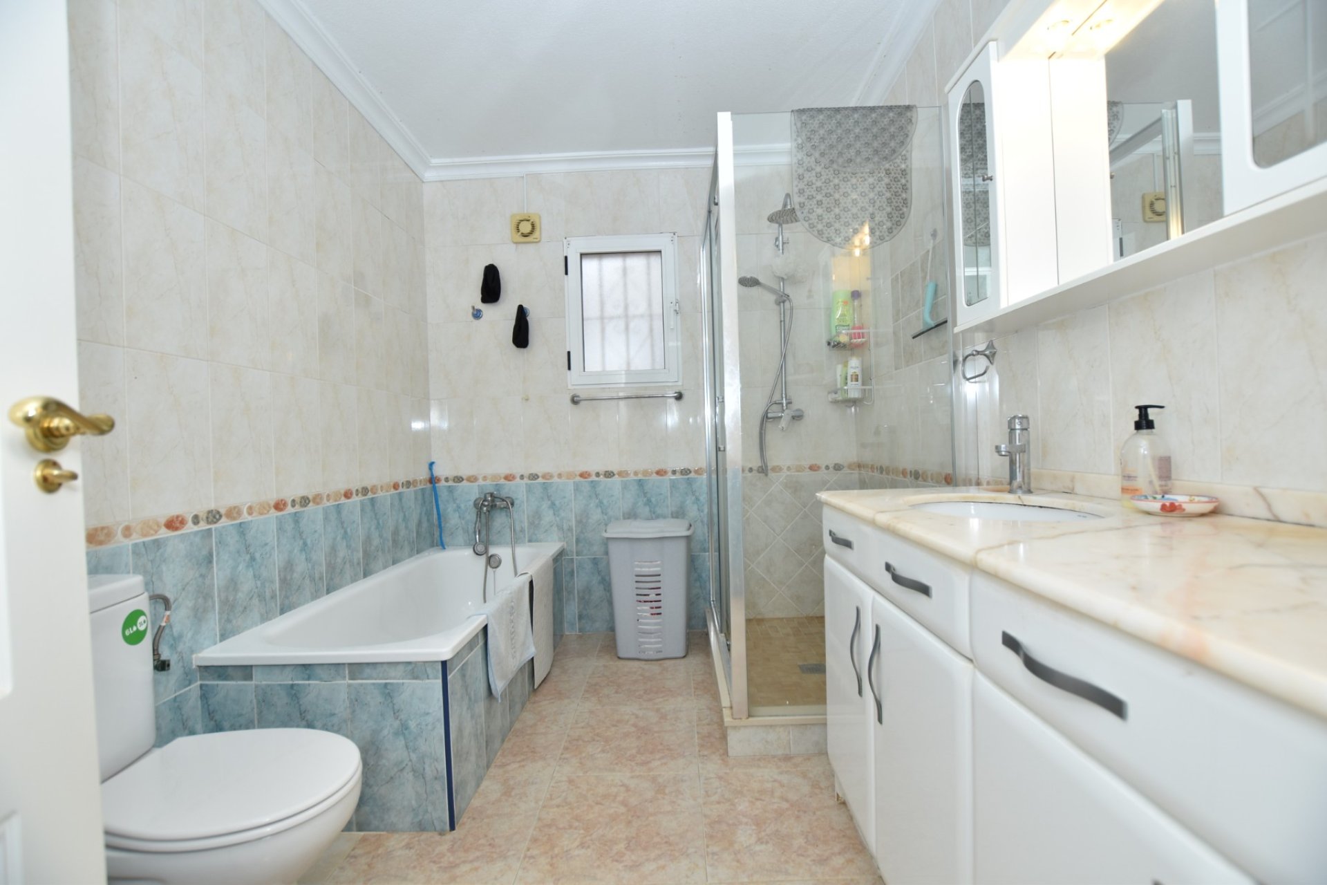 Resale - Villa -
Algorfa - Montemar