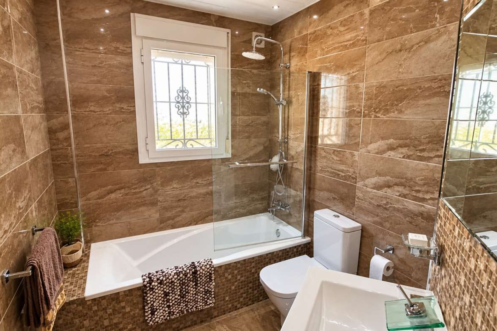 Resale - Villa -
Algorfa - Montemar
