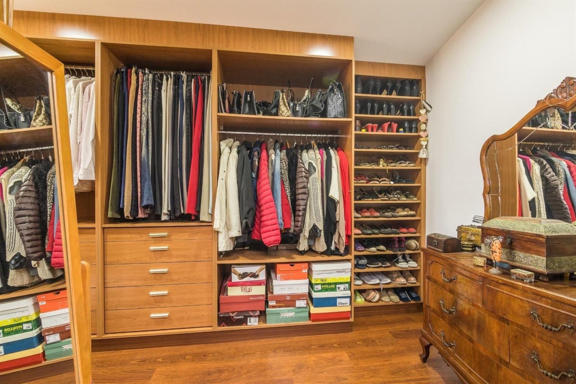 Resale - Villa -
Alicante - Corte Ingles