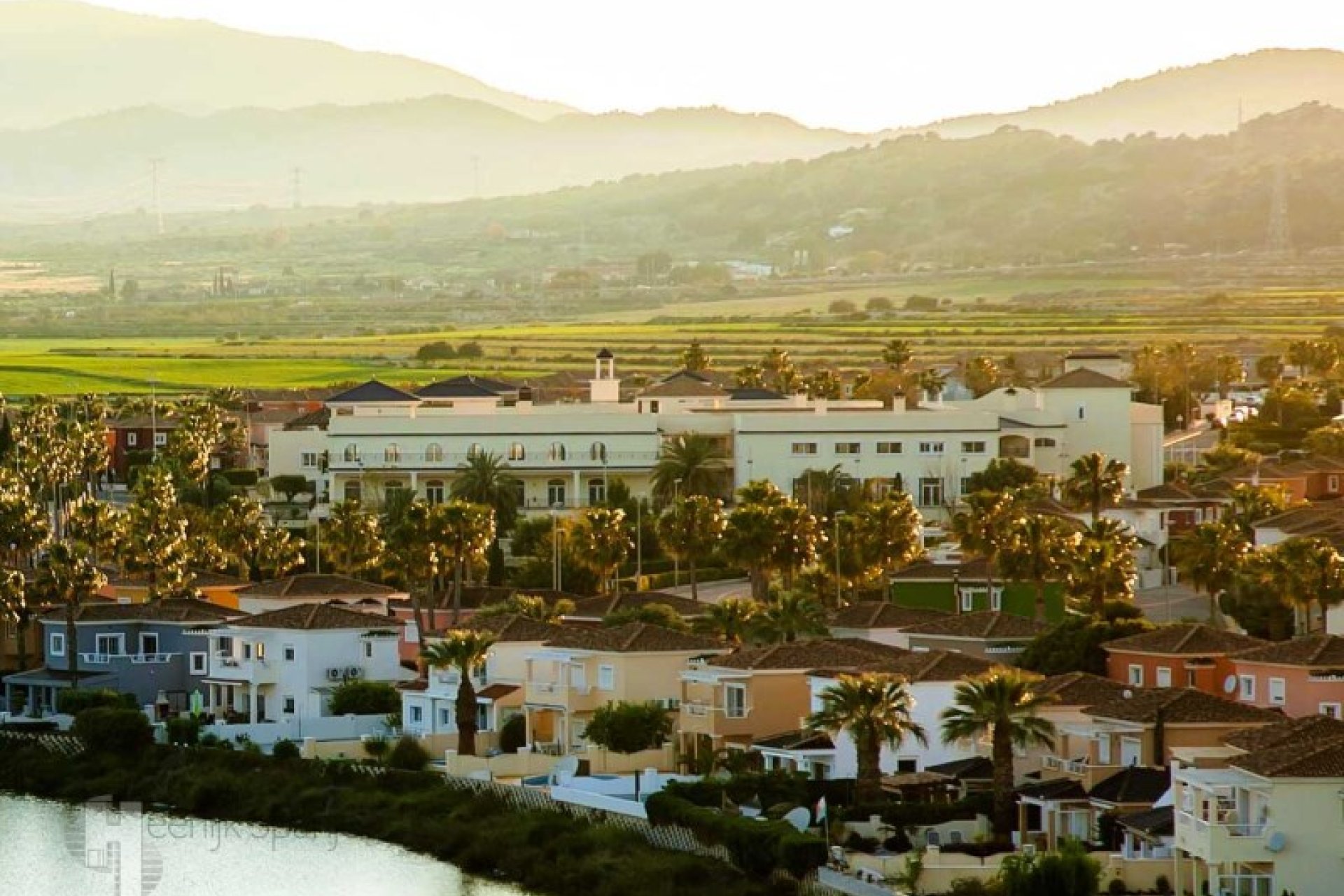 Resale - Villa -
Baños y Mendigo - Murcia