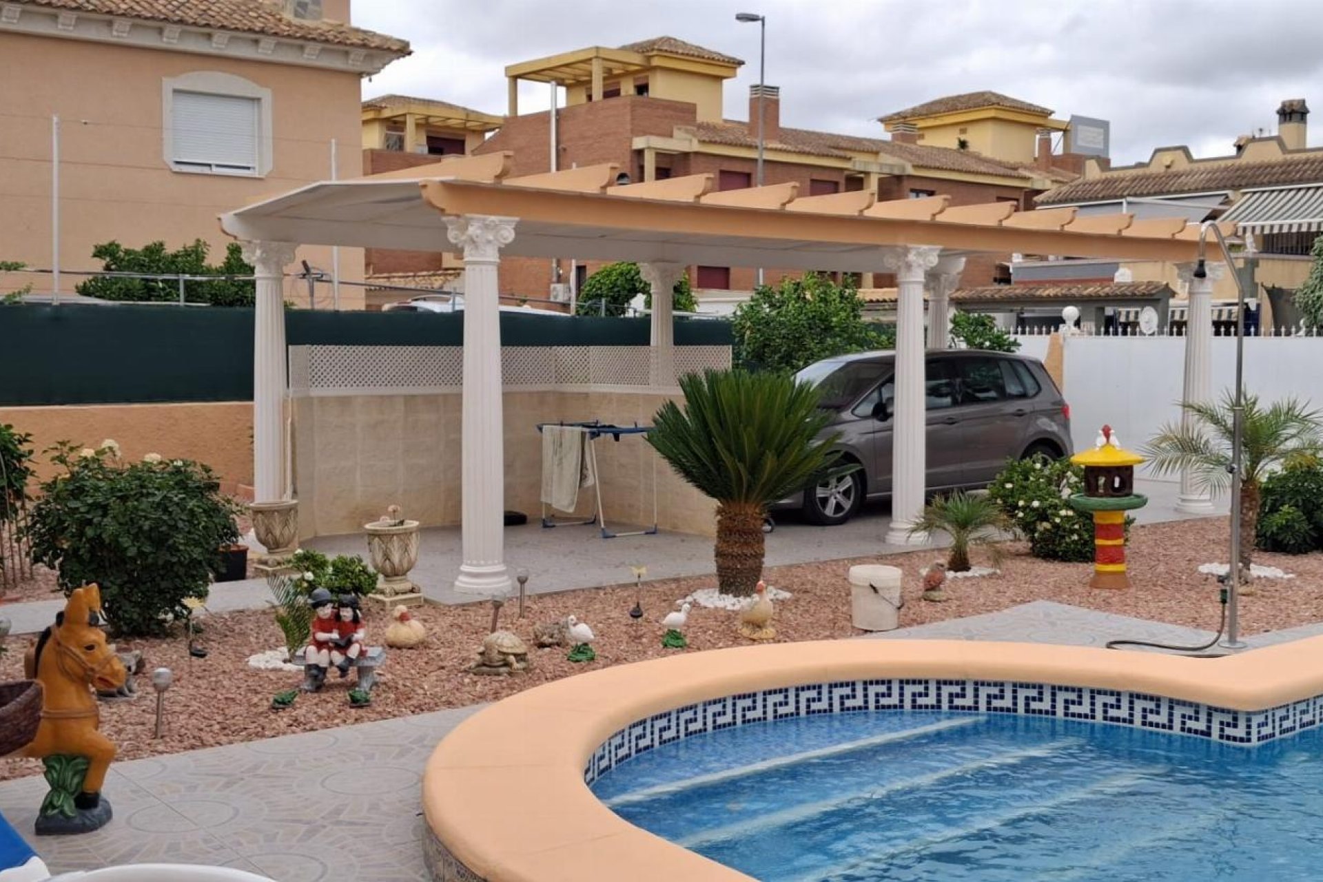 Resale - Villa -
Benferri - Benfis Park