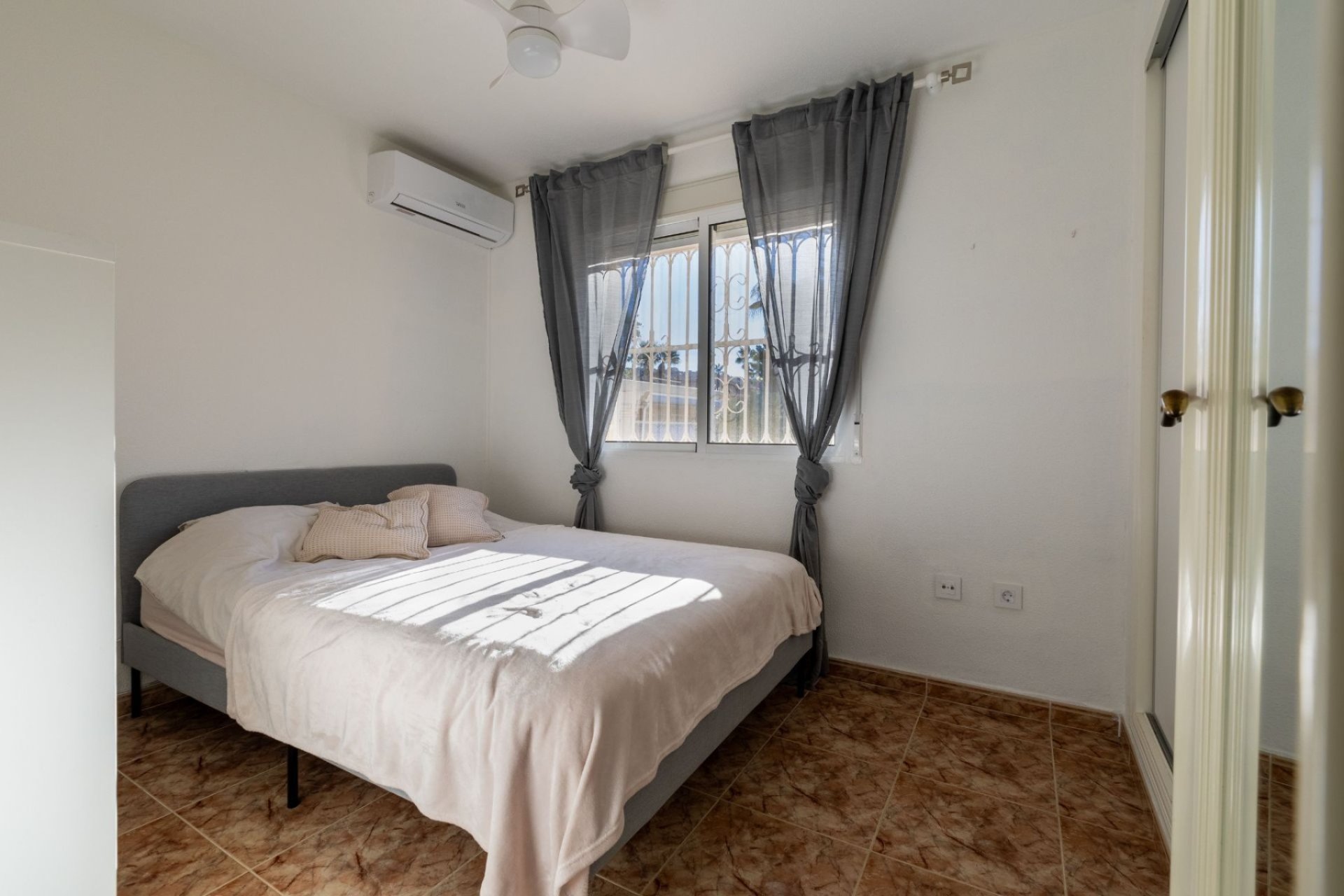 Resale - Villa -
Benimar - Benimar I