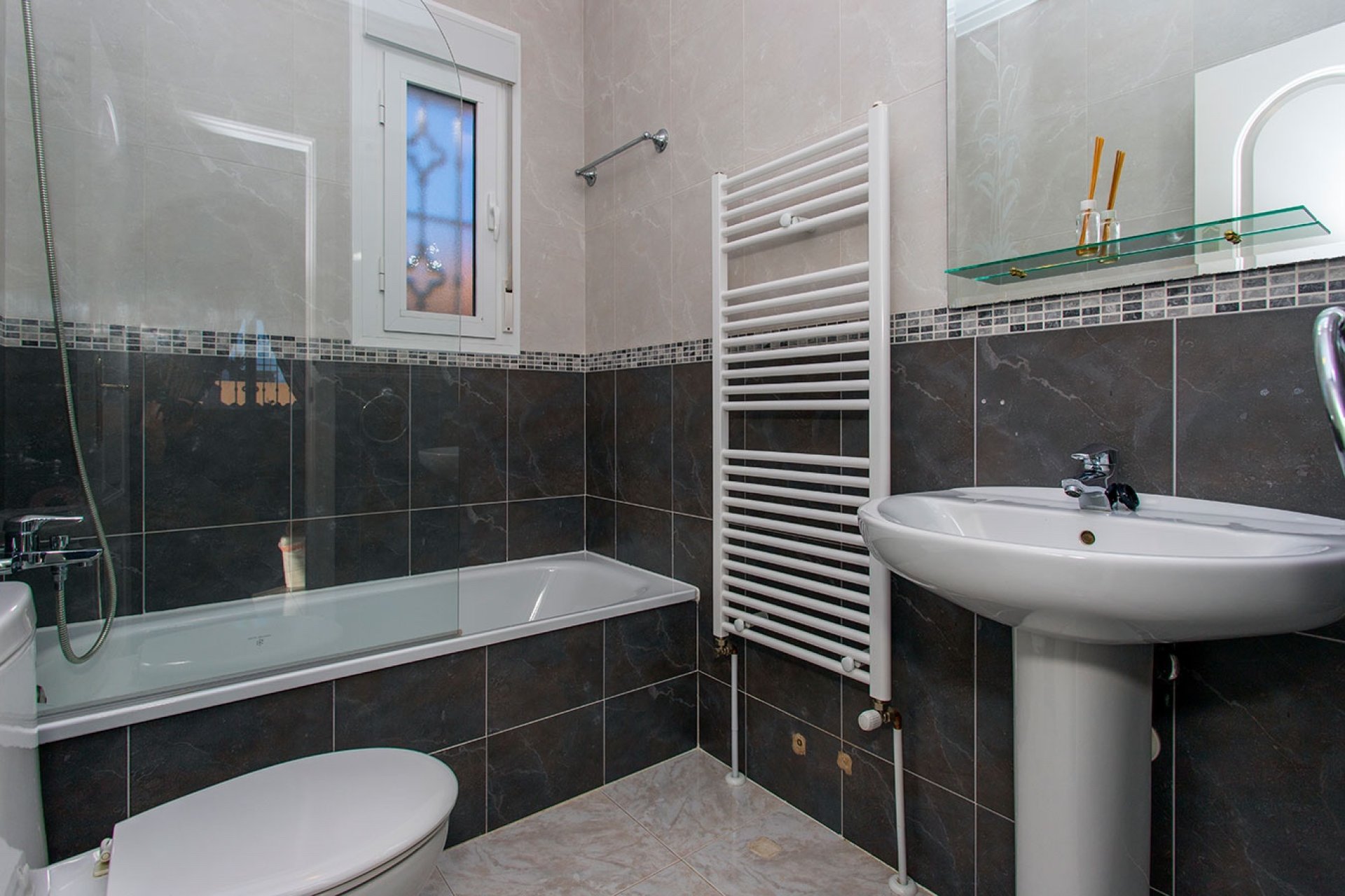 Resale - Villa -
Benimar - Rojales Hills