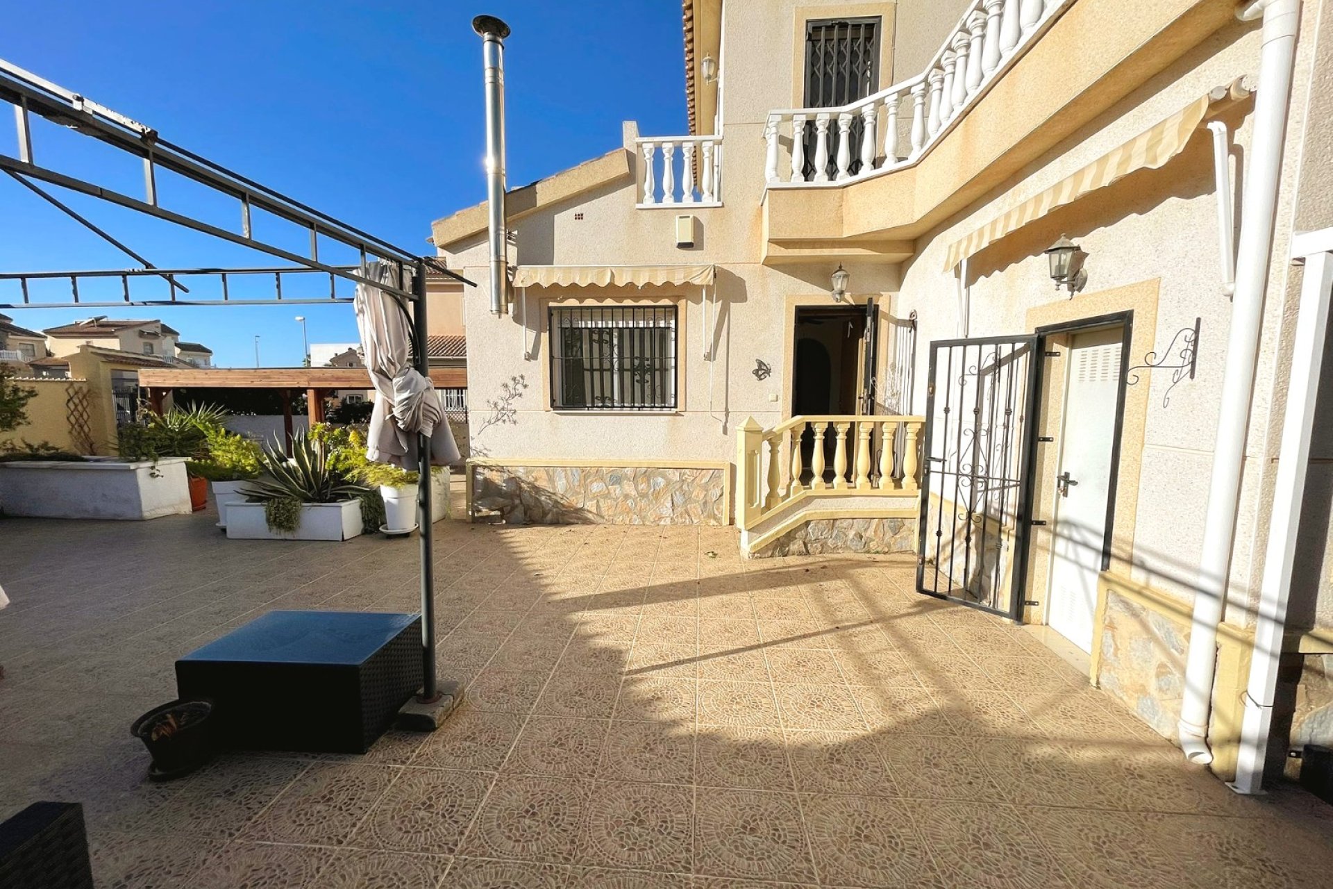 Resale - Villa -
Benimar - Rojales Hills