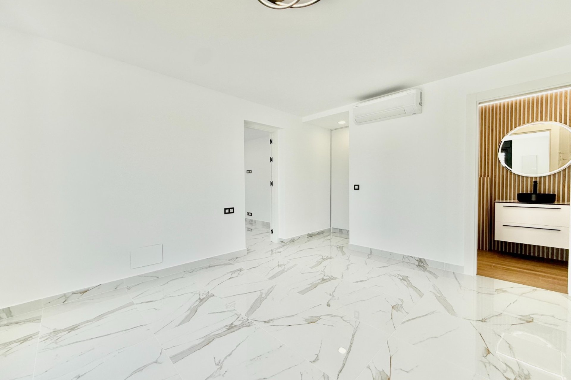 Resale - Villa -
Ciudad Quesada - Ciudad Quesada - Town