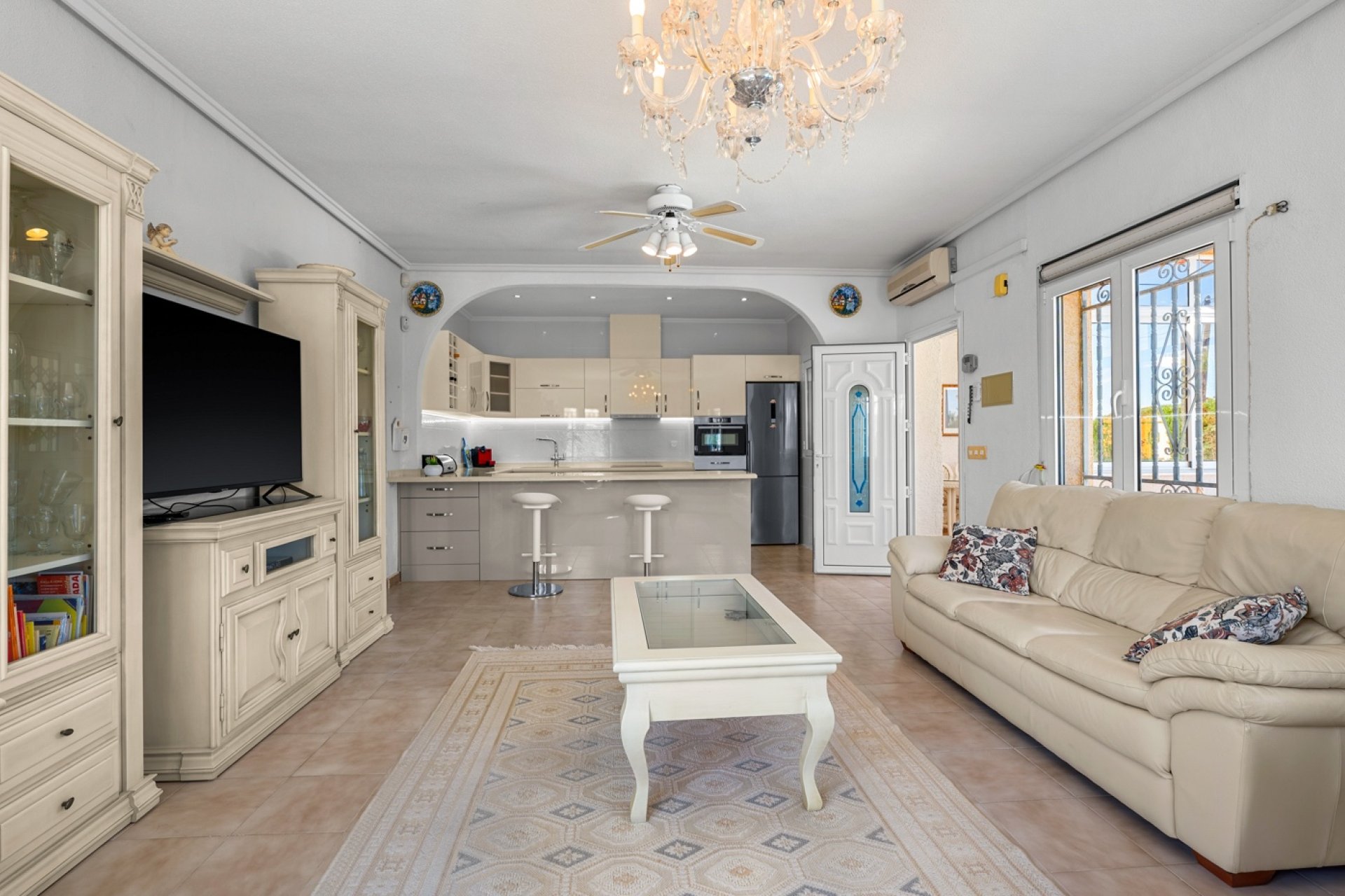 Resale - Villa -
Ciudad Quesada - Ciudad Quesada - Town