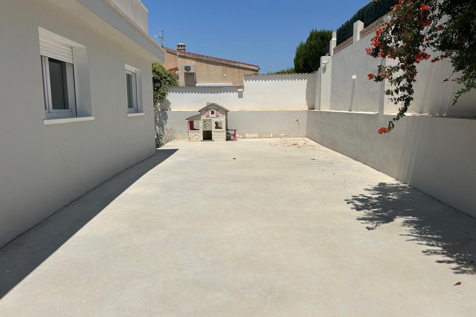 Resale - Villa -
Ciudad Quesada - Ciudad Quesada - Town