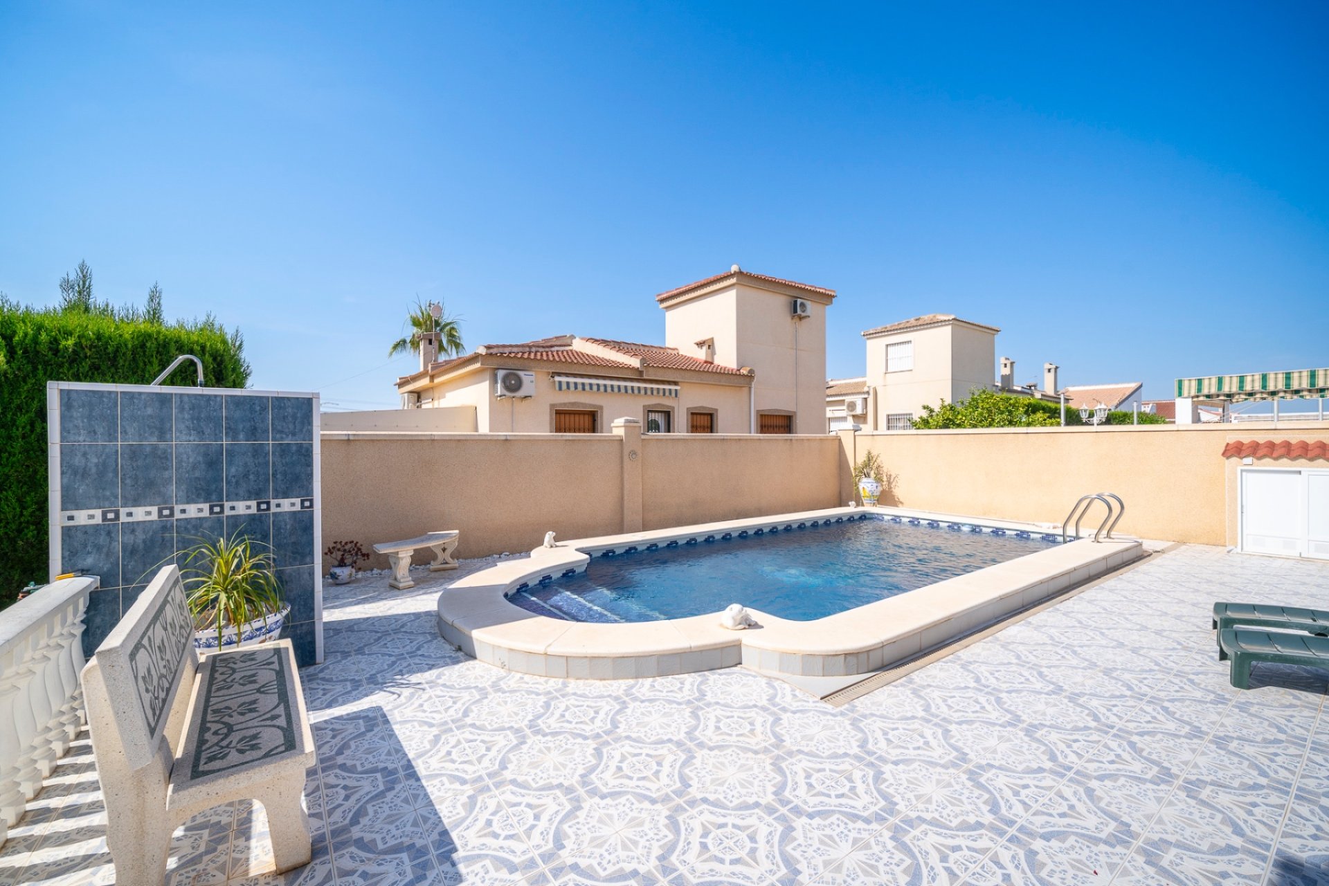 Resale - Villa -
Ciudad Quesada - Ciudad Quesada - Town