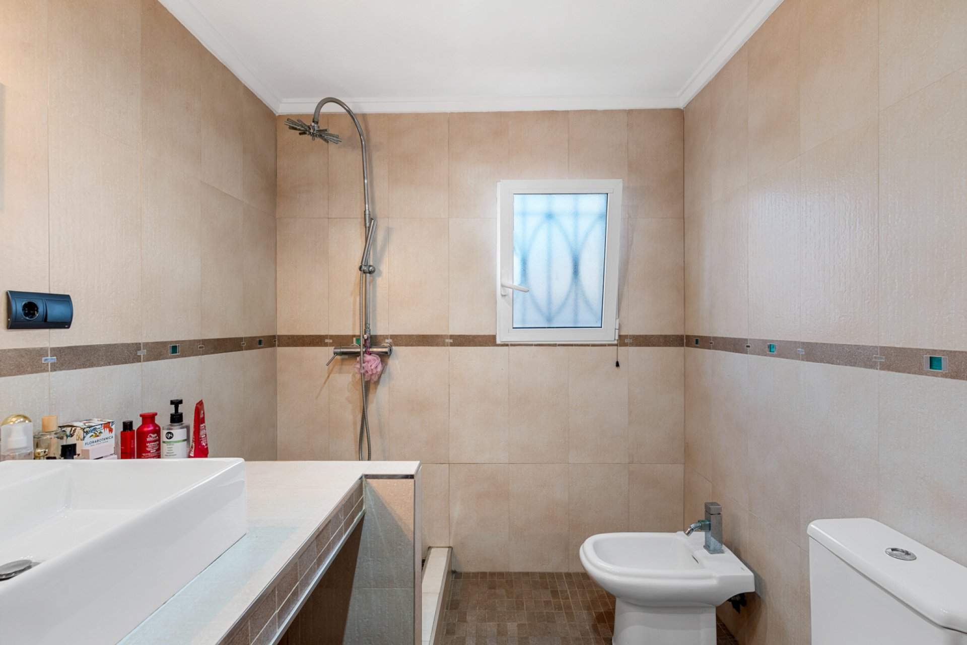 Resale - Villa -
Ciudad Quesada - Ciudad Quesada - Town