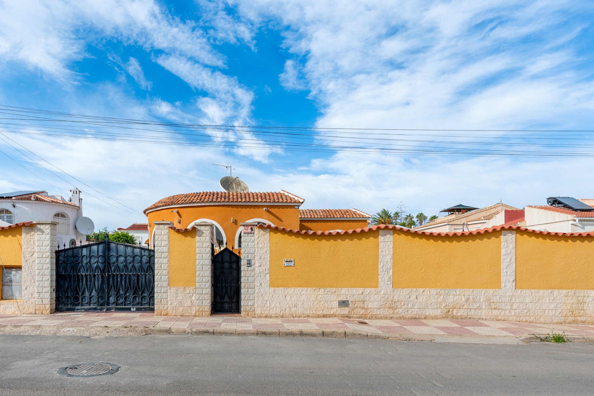 Resale - Villa -
Ciudad Quesada - Ciudad Quesada - Town
