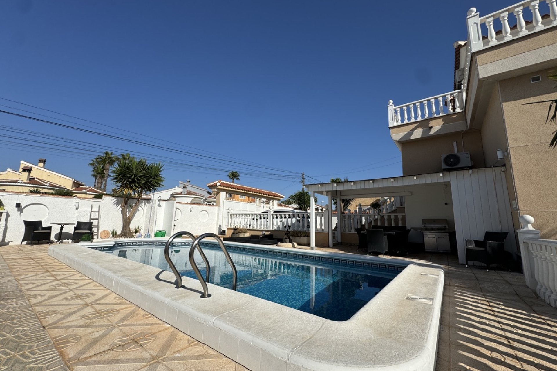 Resale - Villa -
Ciudad Quesada - Ciudad Quesada - Town