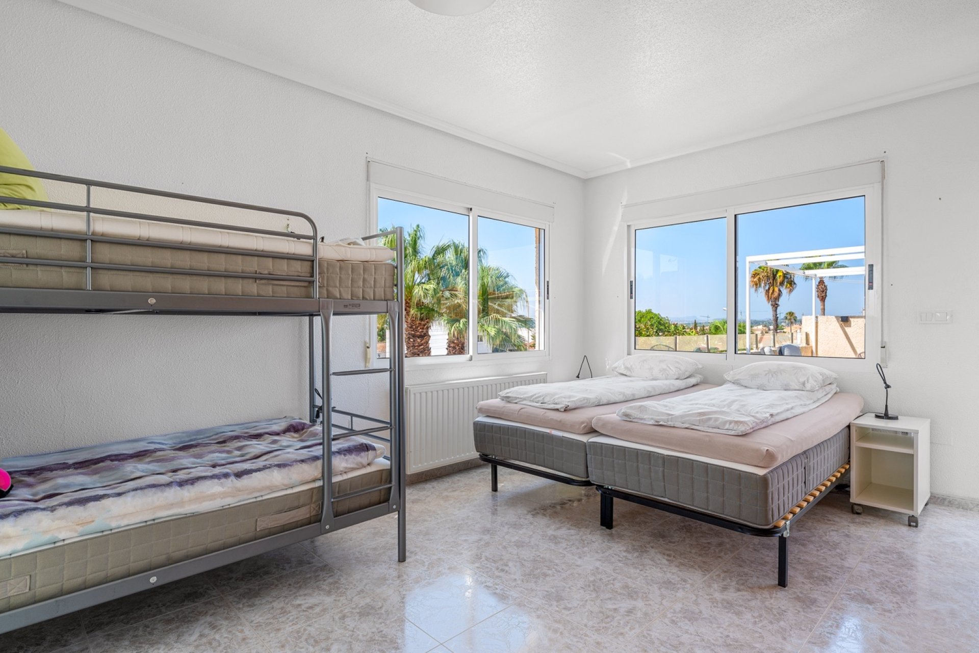 Resale - Villa -
Ciudad Quesada - Ciudad Quesada - Town