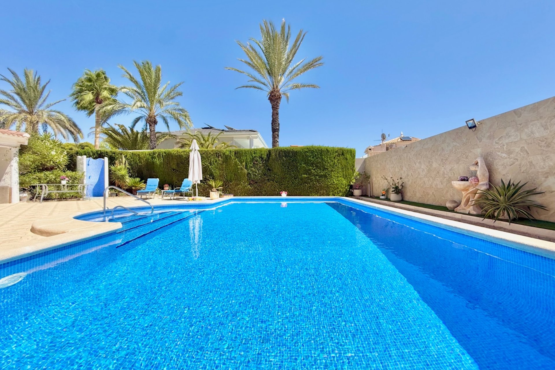 Resale - Villa -
Ciudad Quesada - Ciudad Quesada - Town