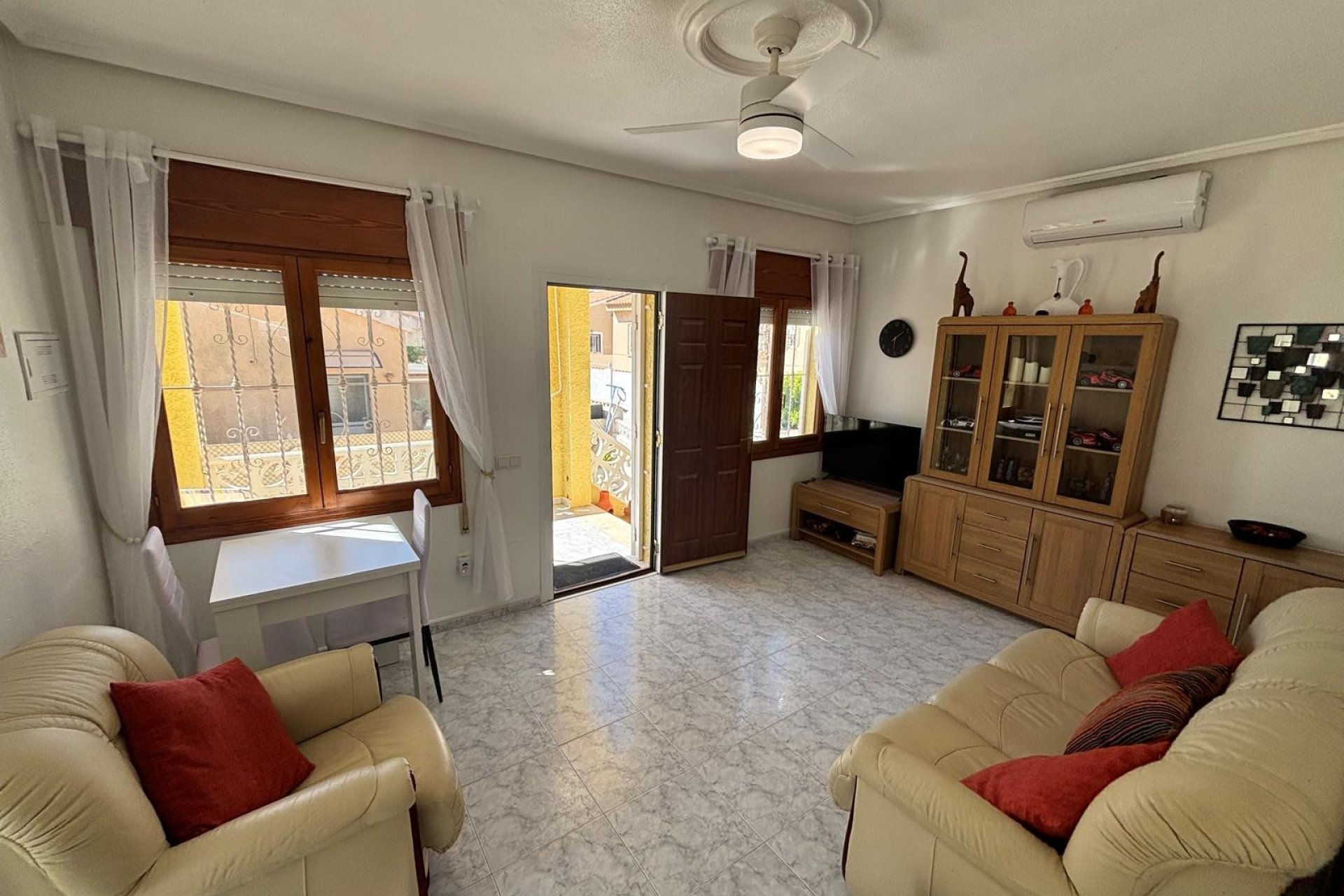 Resale - Villa -
Ciudad Quesada - La Fiesta