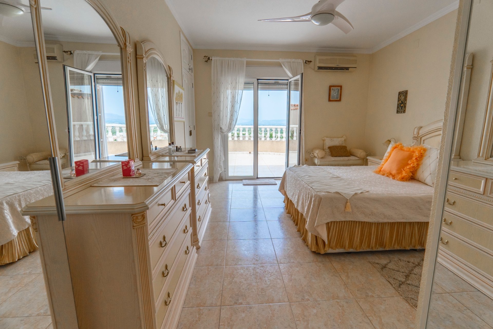 Resale - Villa -
Ciudad Quesada - La Marquesa