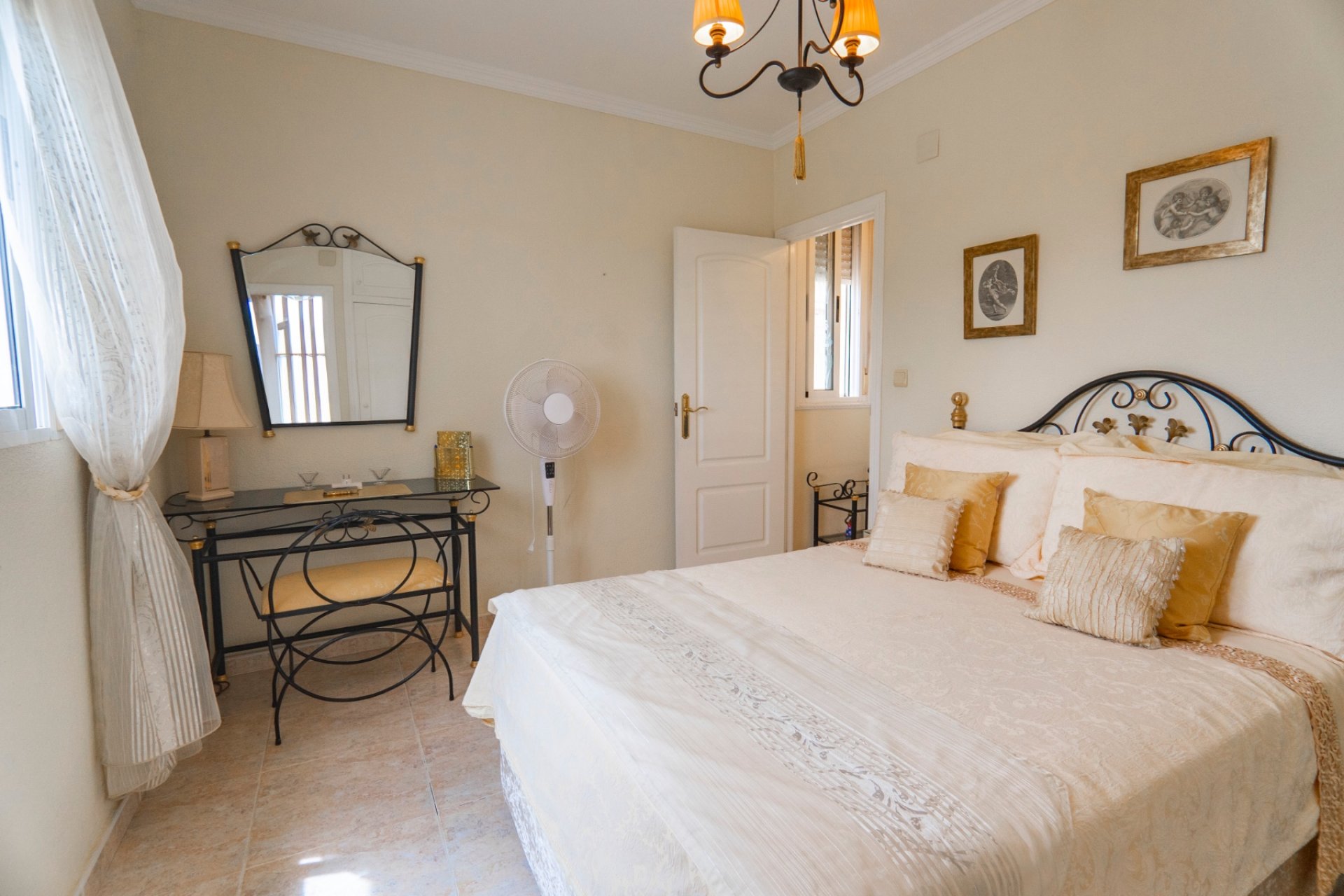 Resale - Villa -
Ciudad Quesada - La Marquesa