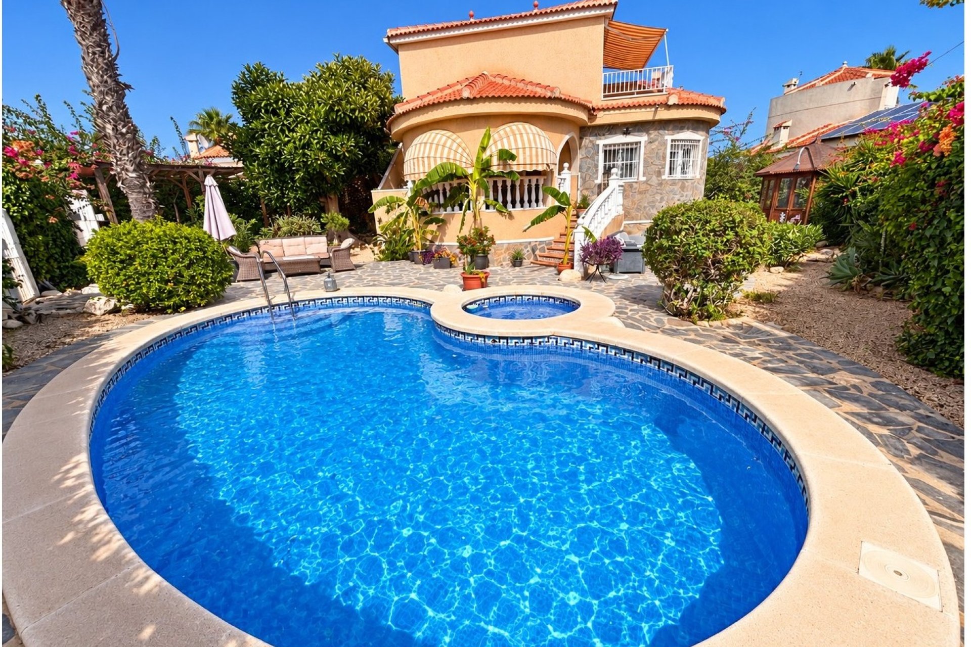 Resale - Villa -
Ciudad Quesada - Lo Pepin