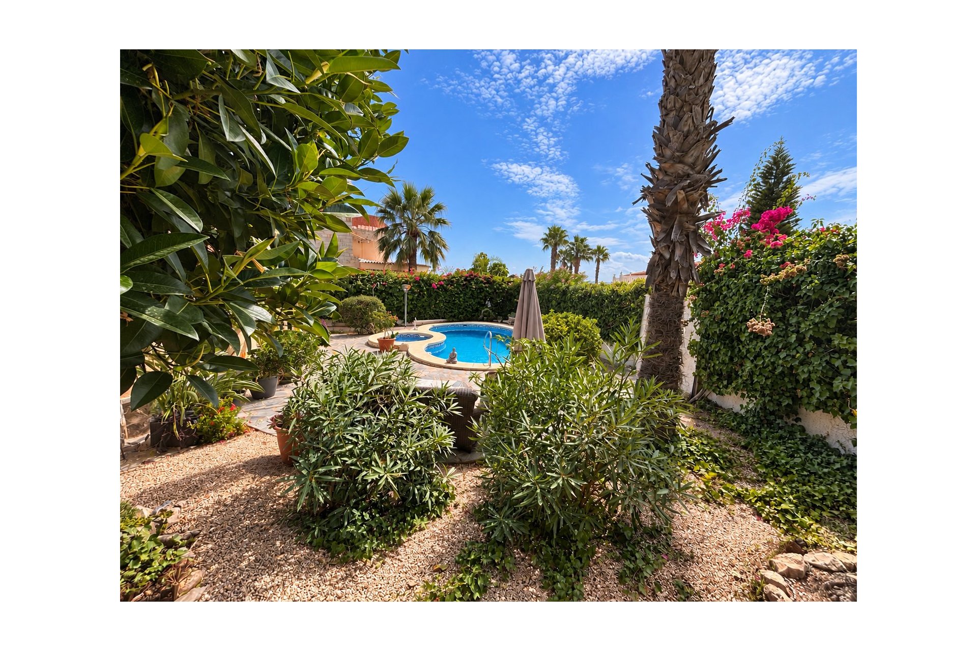 Resale - Villa -
Ciudad Quesada - Lo Pepin