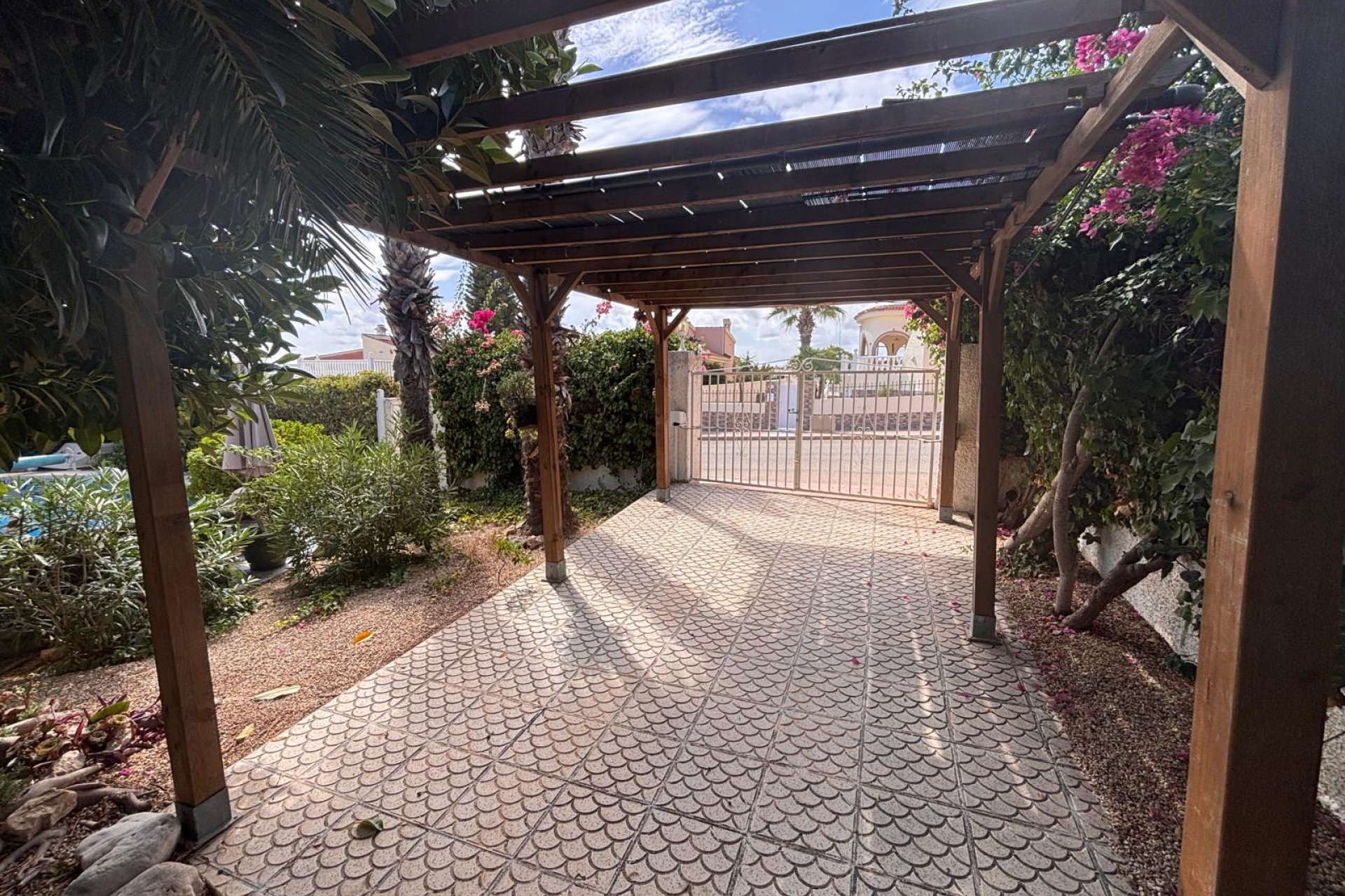 Resale - Villa -
Ciudad Quesada - Lo Pepin
