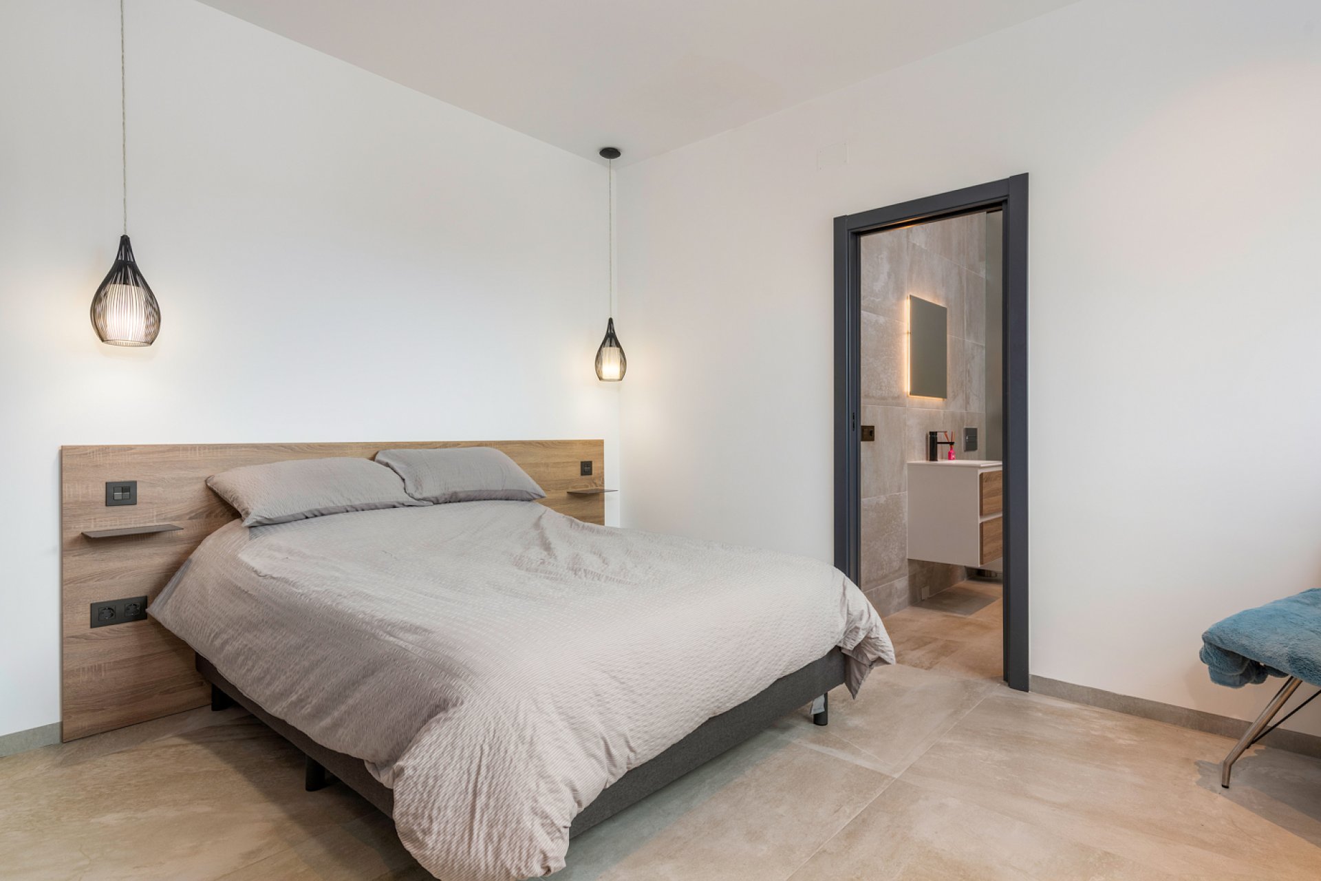 Resale - Villa -
Ciudad Quesada - Pueblo Lucero